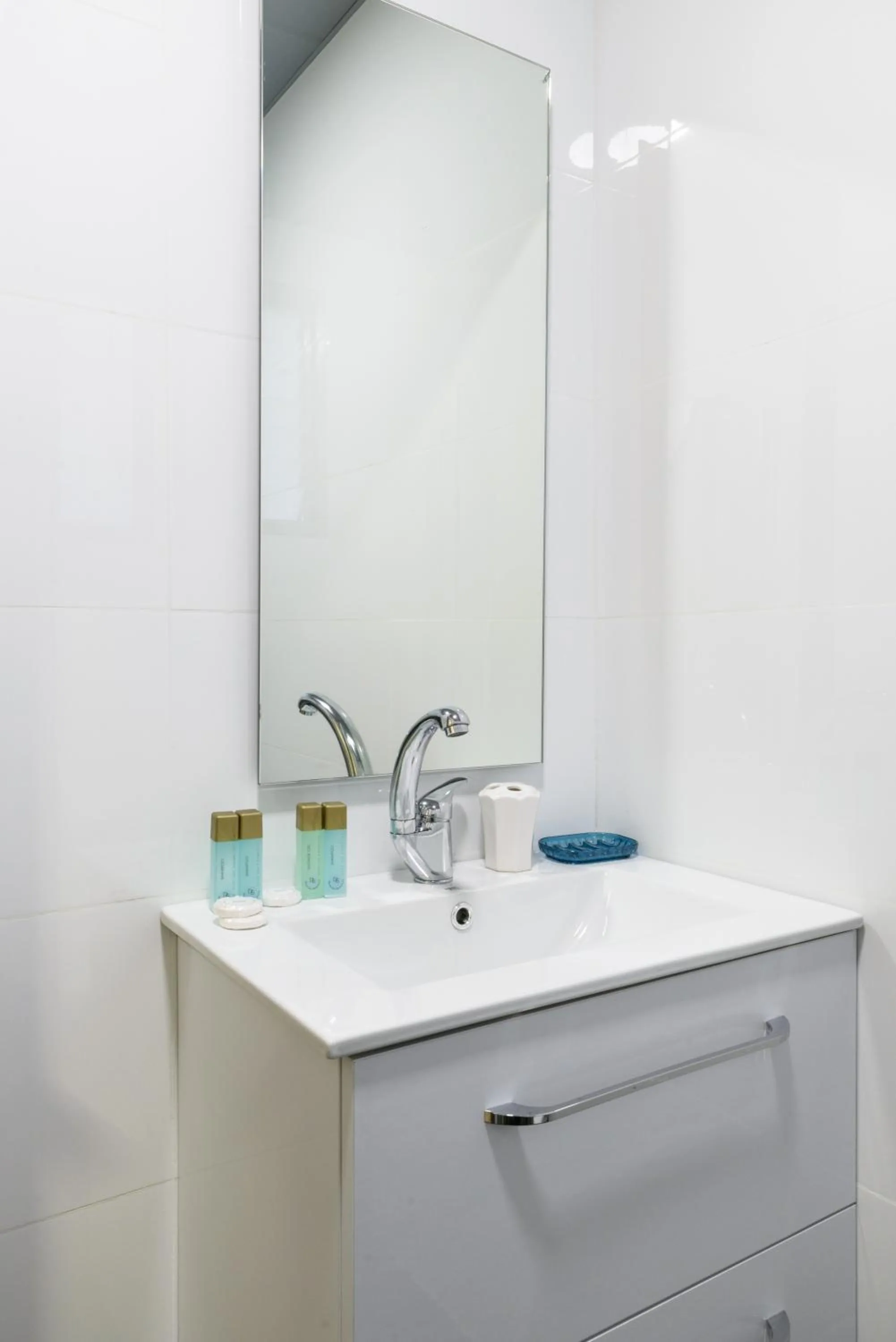 Dizengoff Inn Apartments