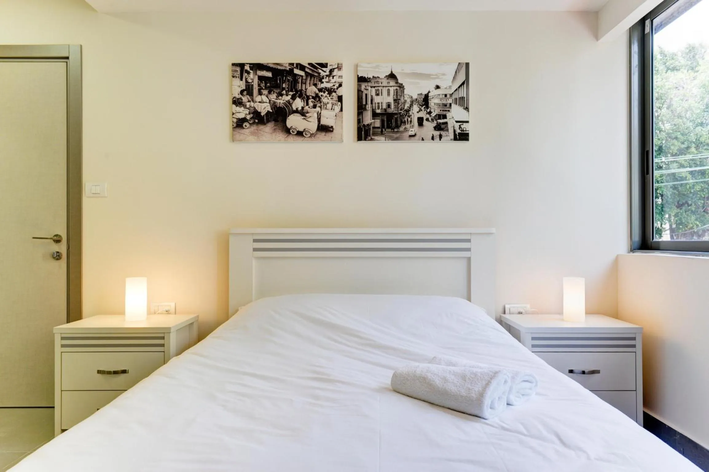 Photo of the whole room, Bed in Dizengoff Inn Apartments