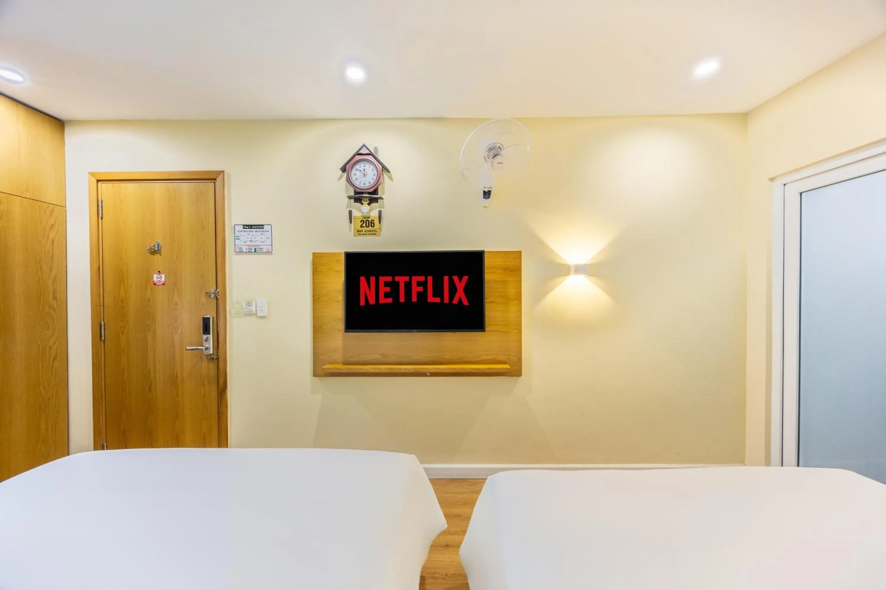 TV and multimedia, Bed in A25 Hotel - 142 Bùi Thị Xuân