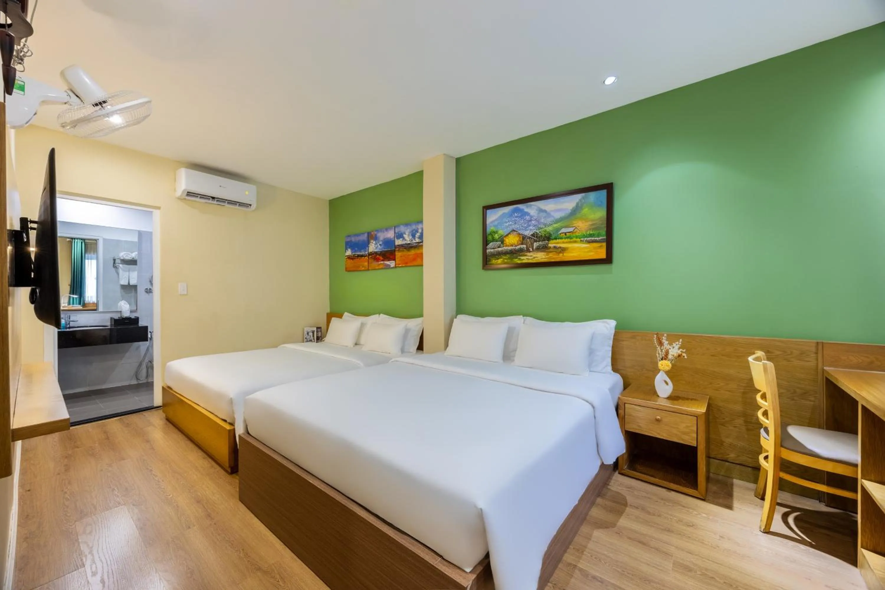 Bed in A25 Hotel - 142 Bùi Thị Xuân