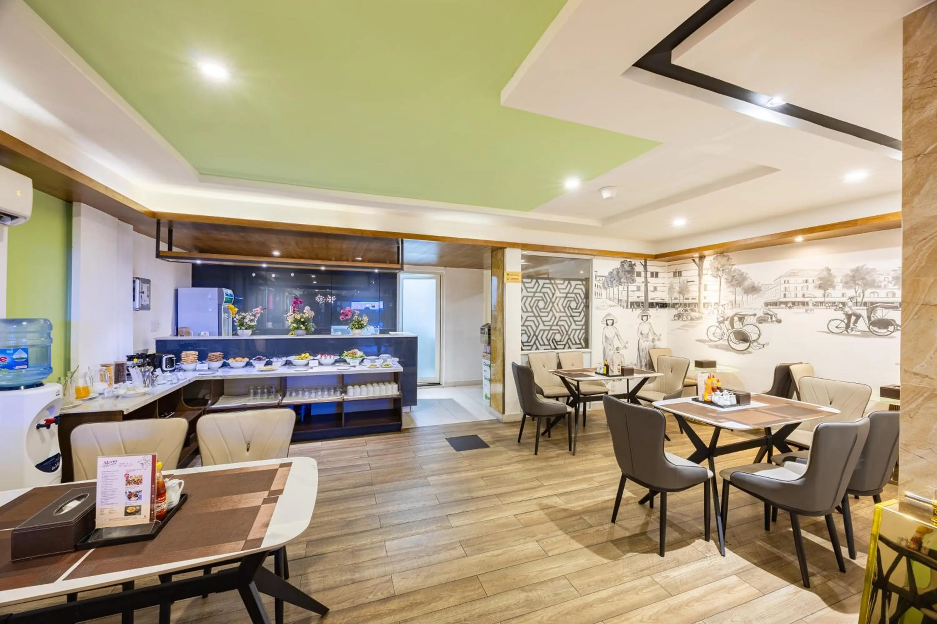 Restaurant/places to eat in A25 Hotel - 142 Bùi Thị Xuân