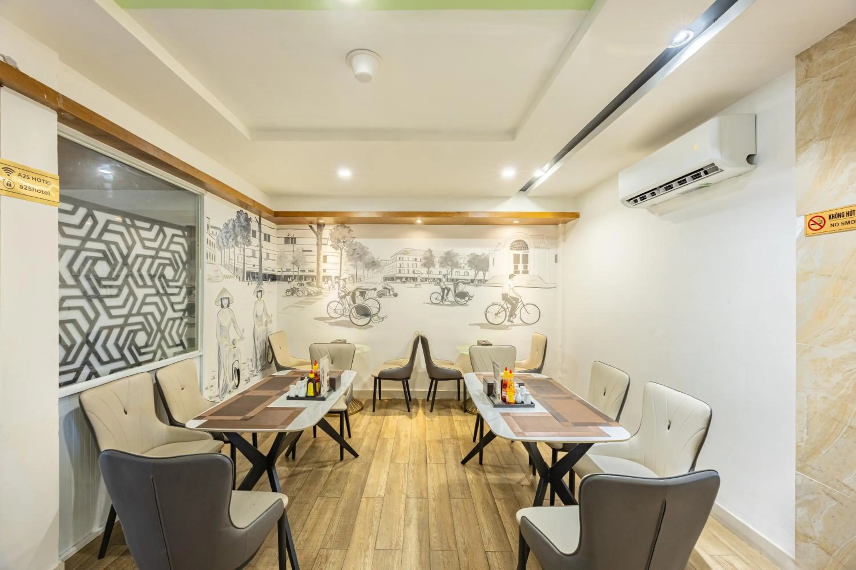 Restaurant/places to eat in A25 Hotel - 142 Bùi Thị Xuân