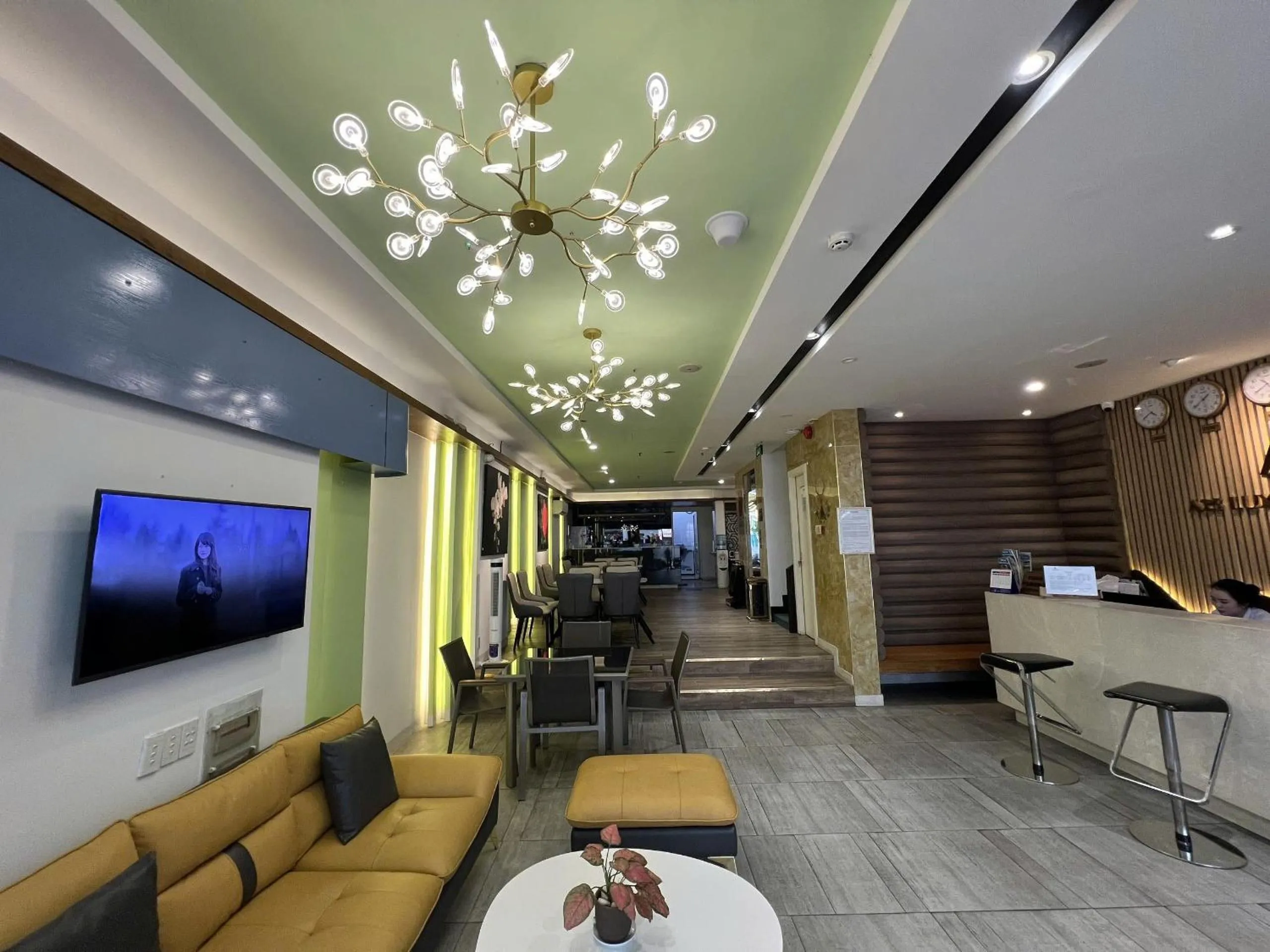 A25 Hotel - 142 Bùi Thị Xuân