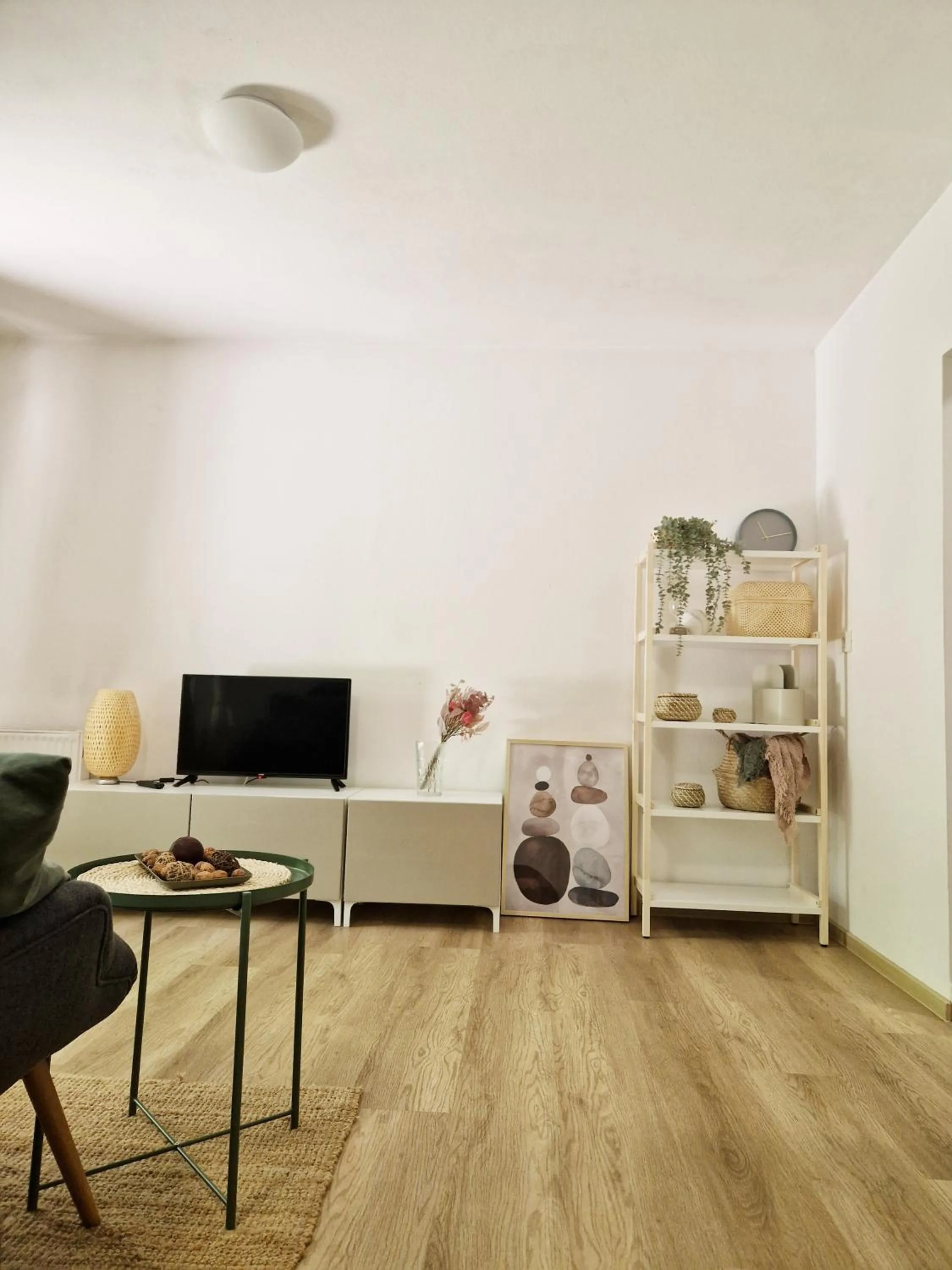 Communal lounge/ TV room in Apartments Bassanese