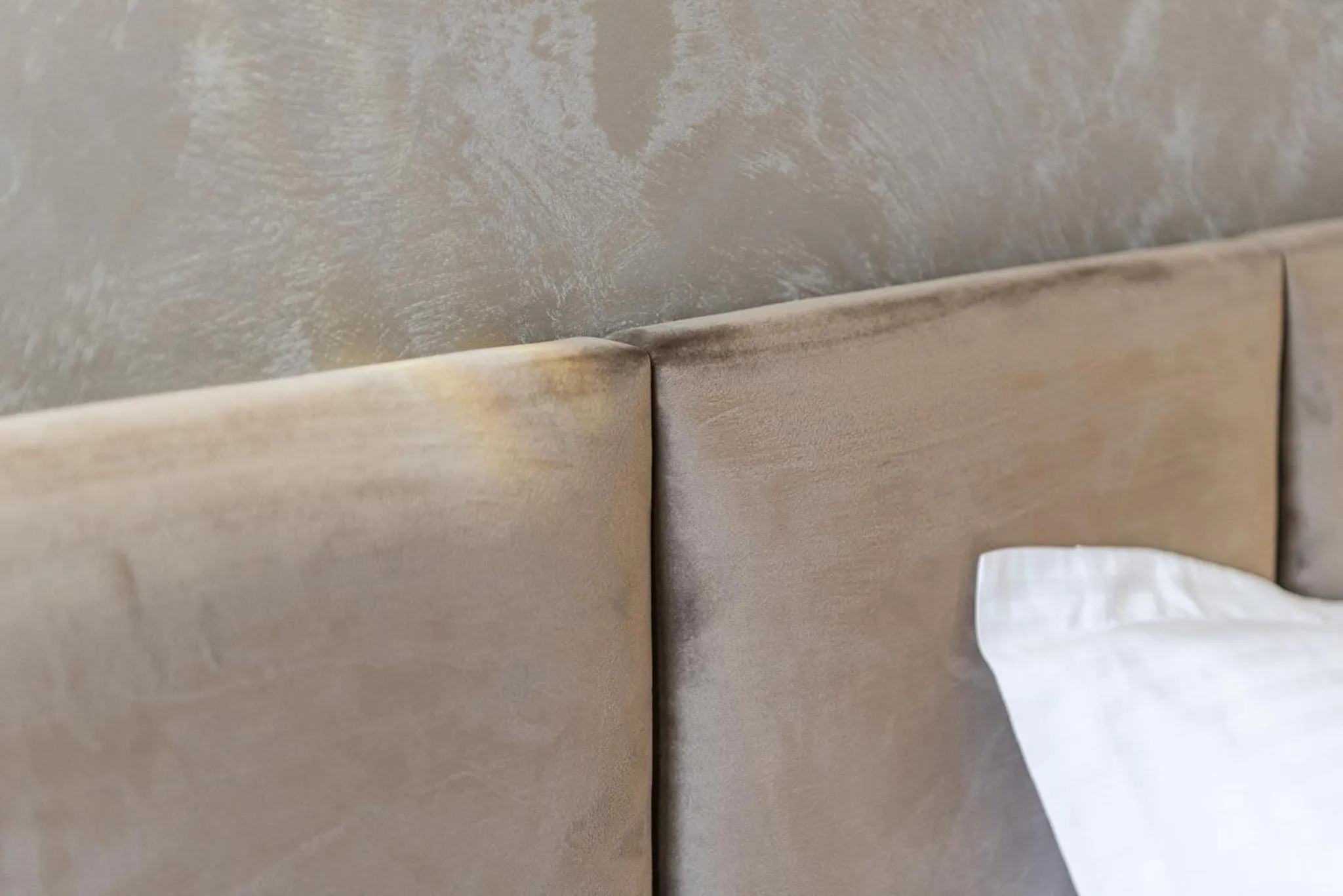 Decorative detail, Bed in Relax Inn Hotel Durres