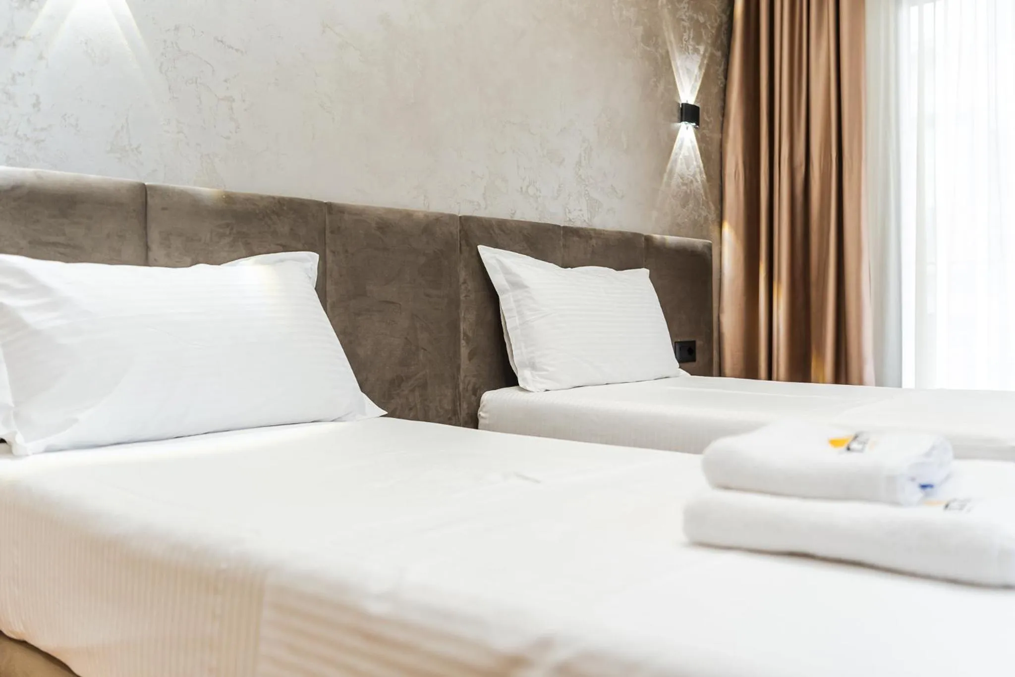 Bed in Relax Inn Hotel Durres