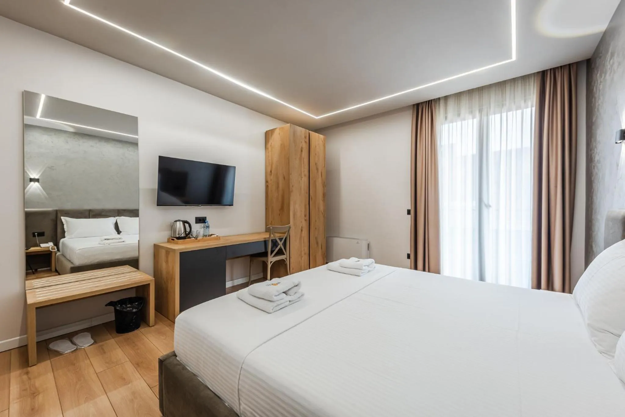 Communal lounge/ TV room, Bed in Relax Inn Hotel Durres