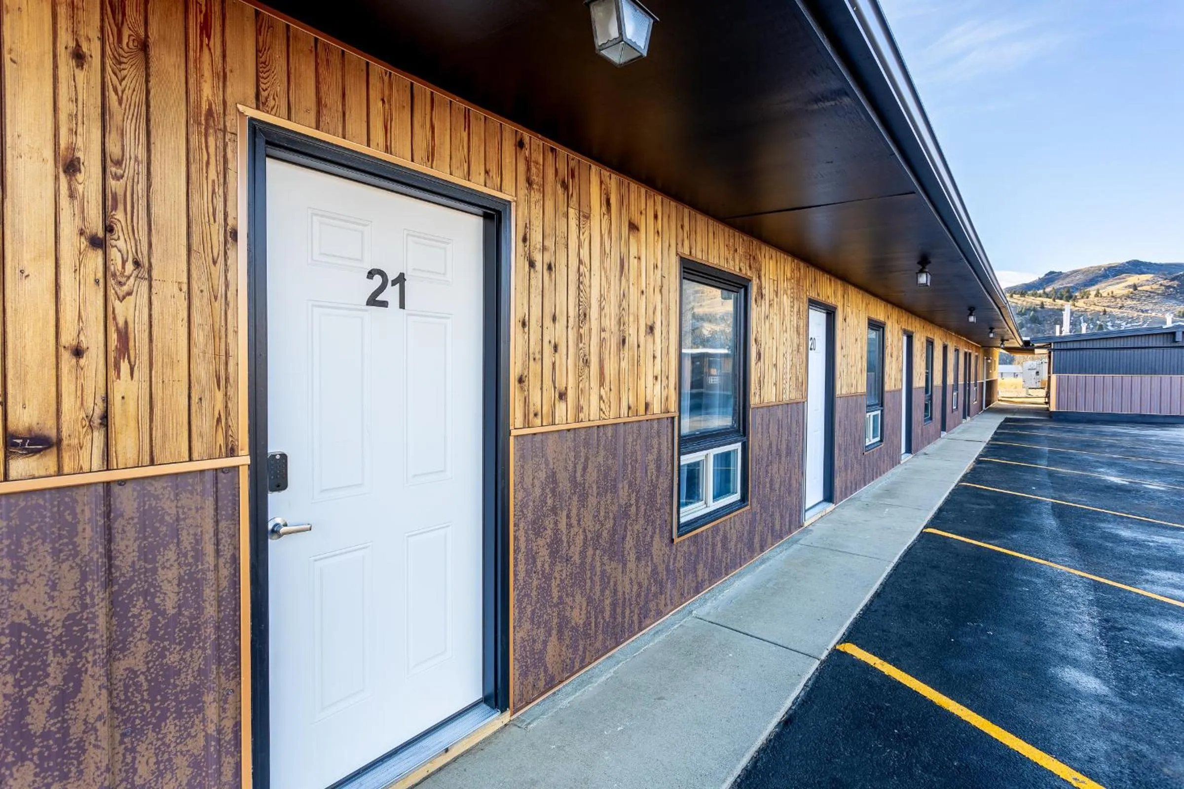 Property building in Copperhead Lodge