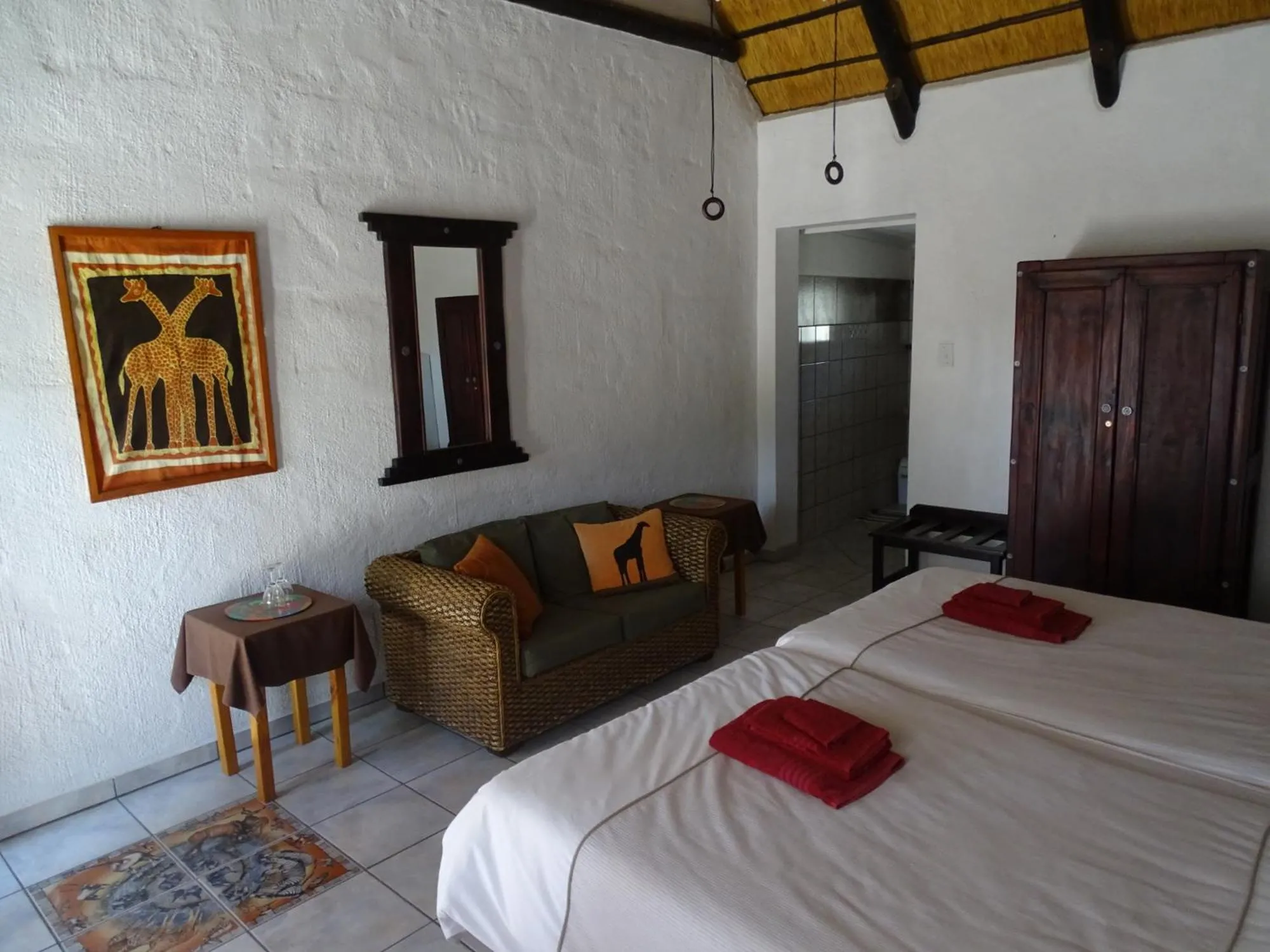 Deluxe Double Room with Shower - single occupancy in Otjohotozu Guestfarm