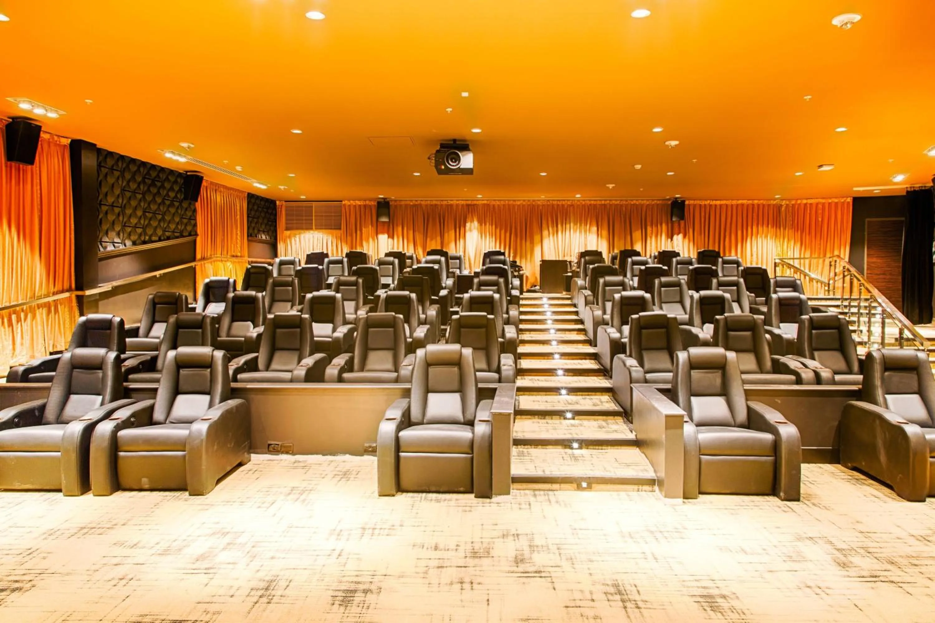 Meeting/conference room in Metropolitan at The 9, Autograph Collection