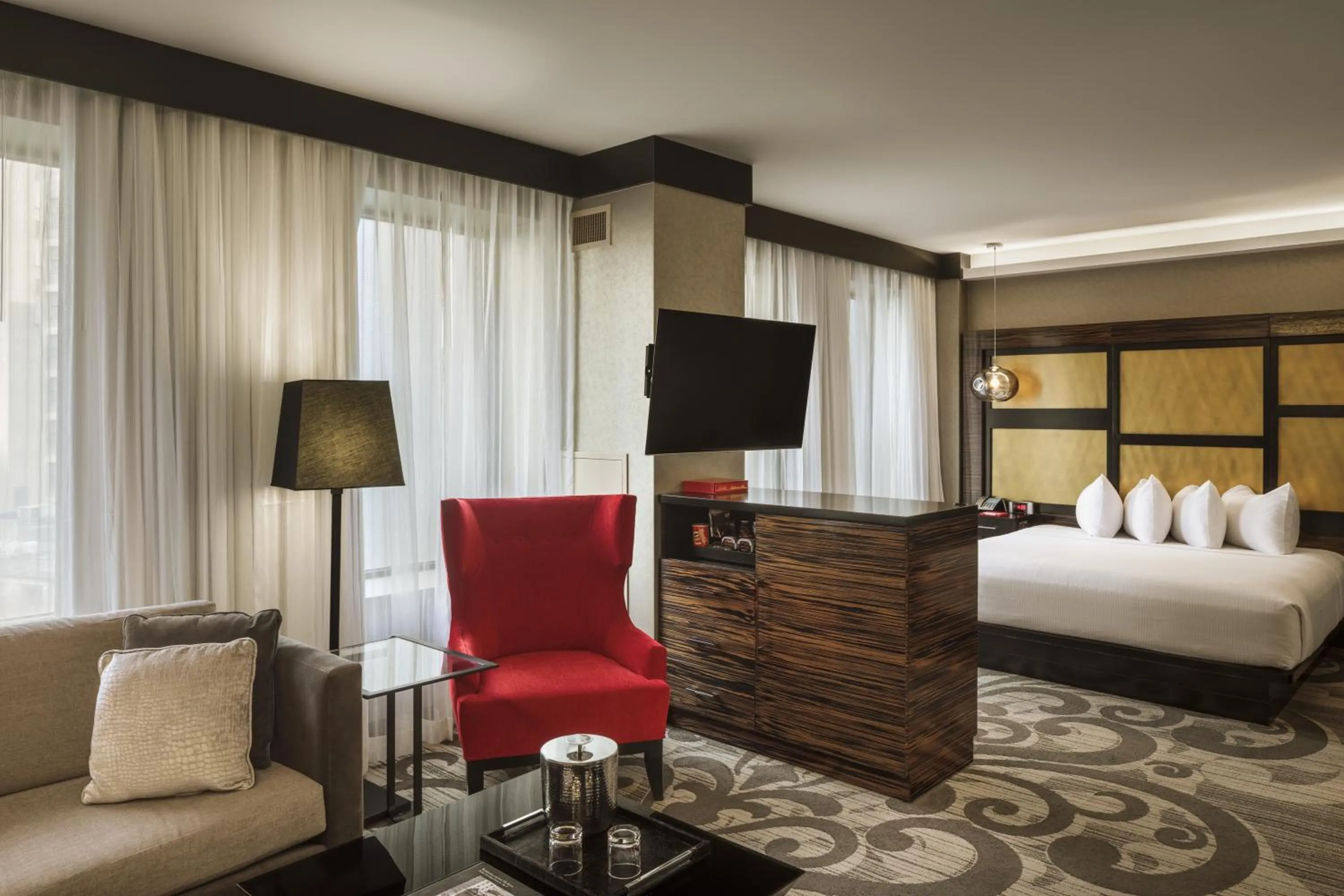 acessibility, Bed in Metropolitan at The 9, Autograph Collection