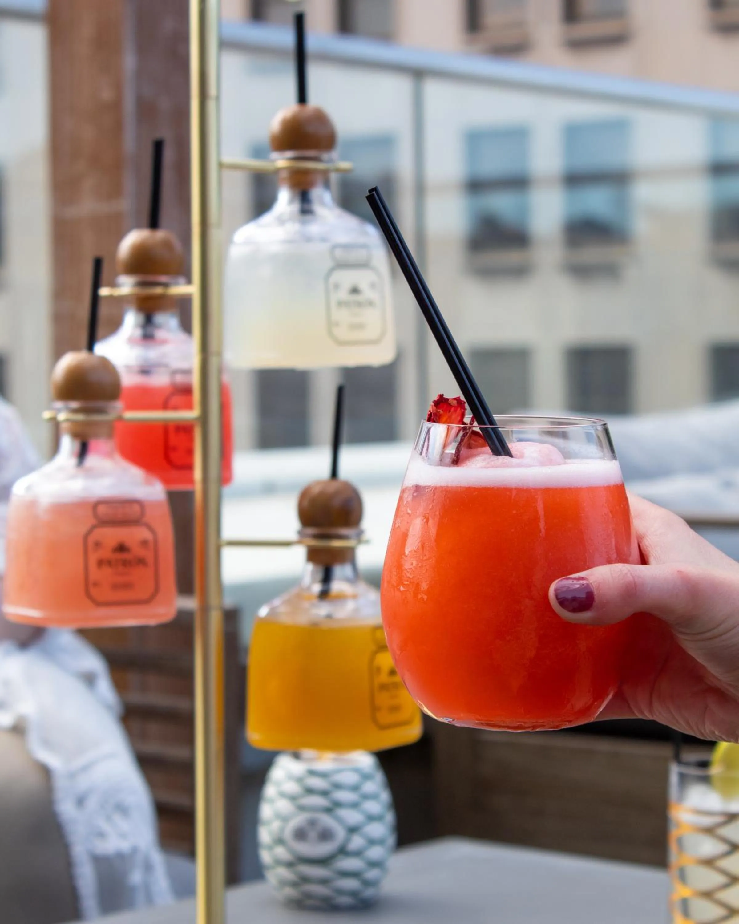 Drinks in Metropolitan at The 9, Autograph Collection