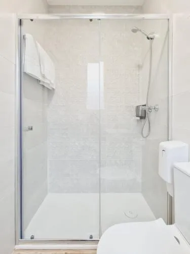 Bilbao ROOMS & KITCHEN Santutxu