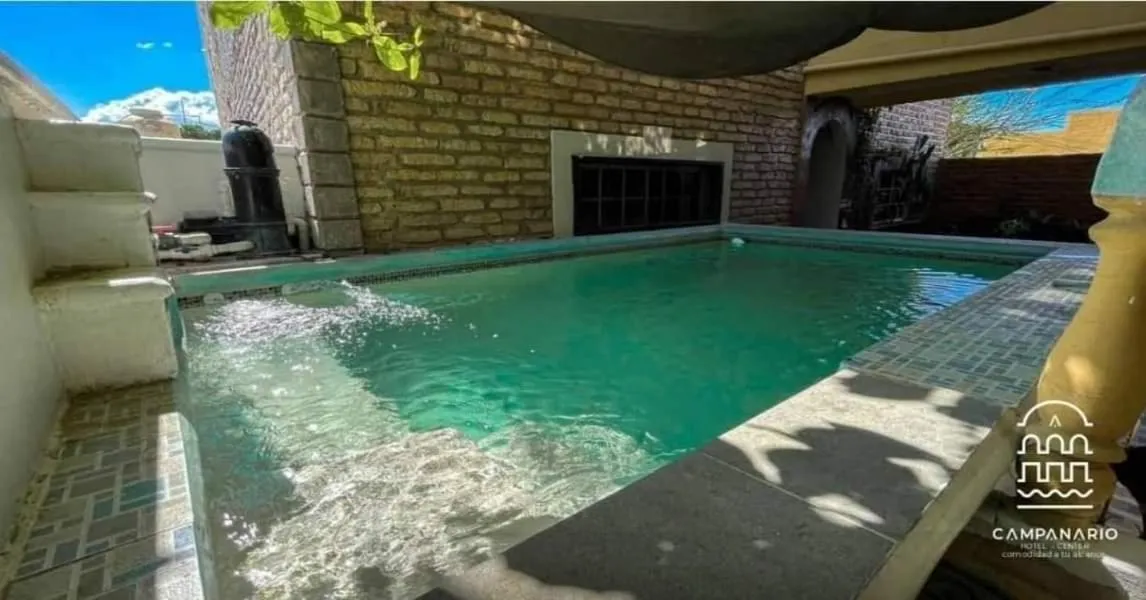 Swimming pool in Hotel El Campanario