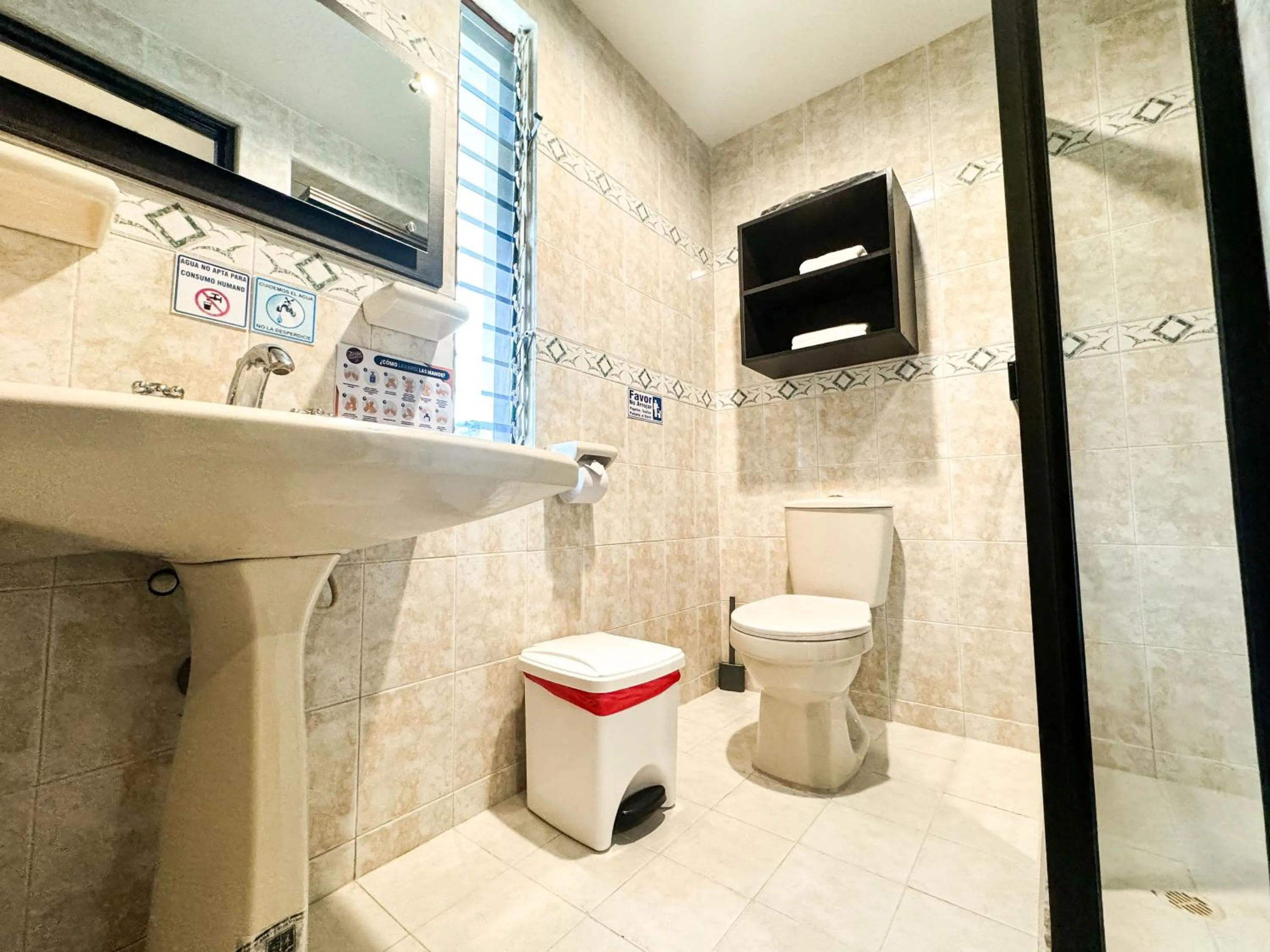 Shower in Tierra Maravilla