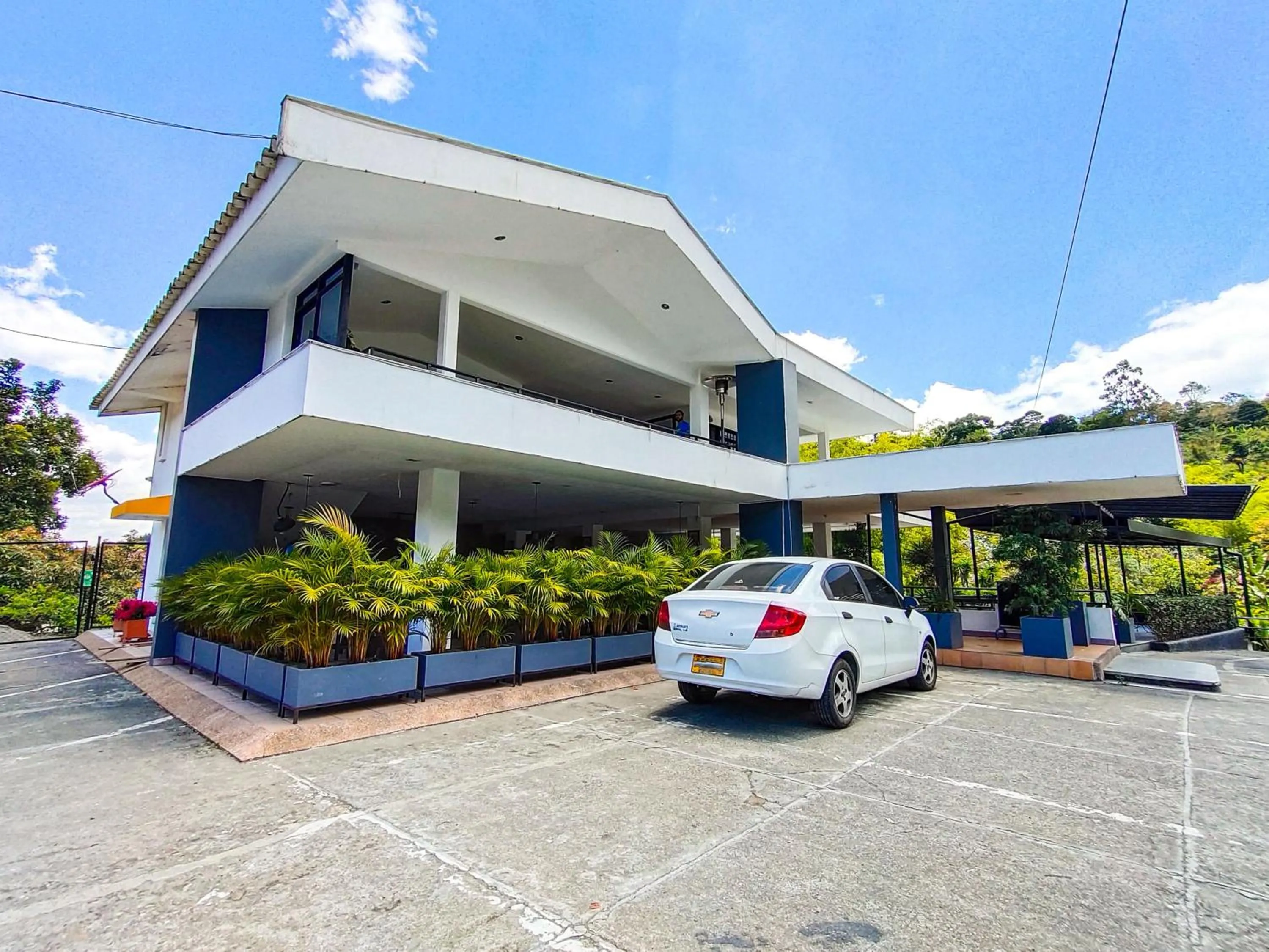 Property building in Tierra Maravilla