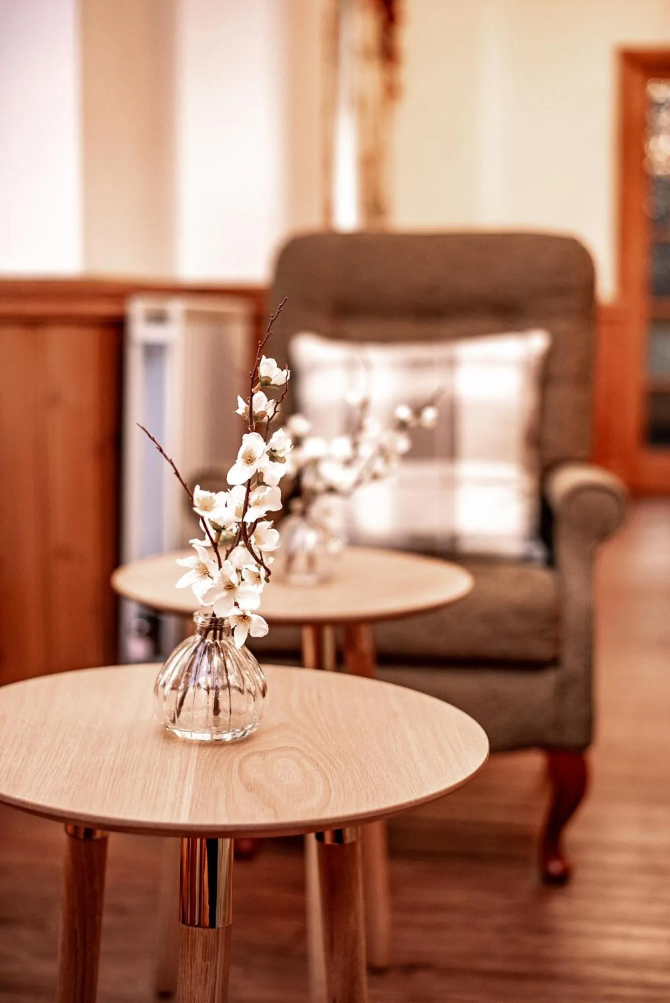 Seating area in Trivelles Waterhall Country Gatwick Hotel & airport parking