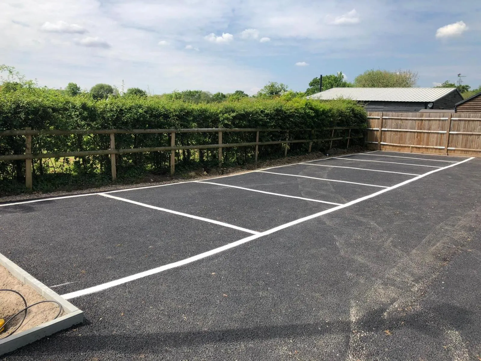 Parking in Trivelles Waterhall Country Gatwick Hotel & airport parking