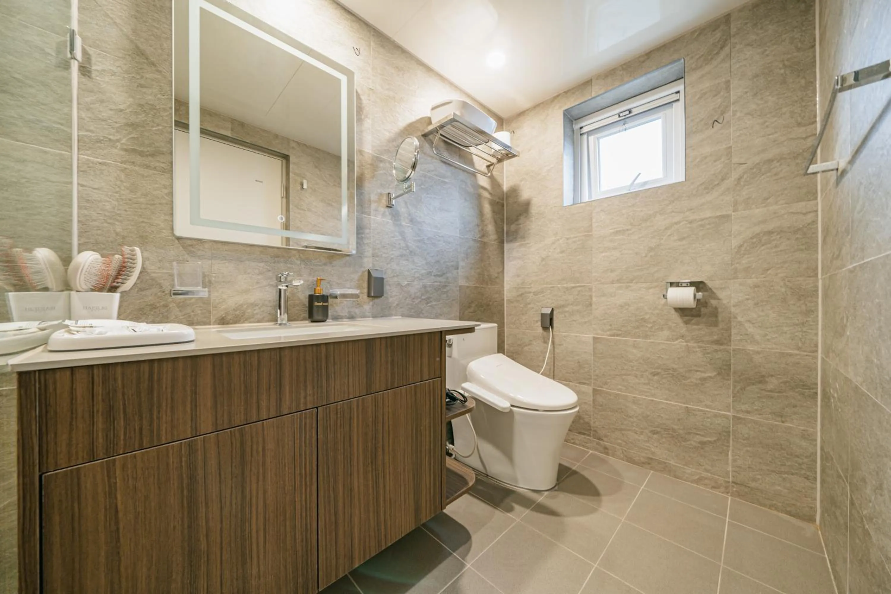 Haeilri Pool&SPA Hotel