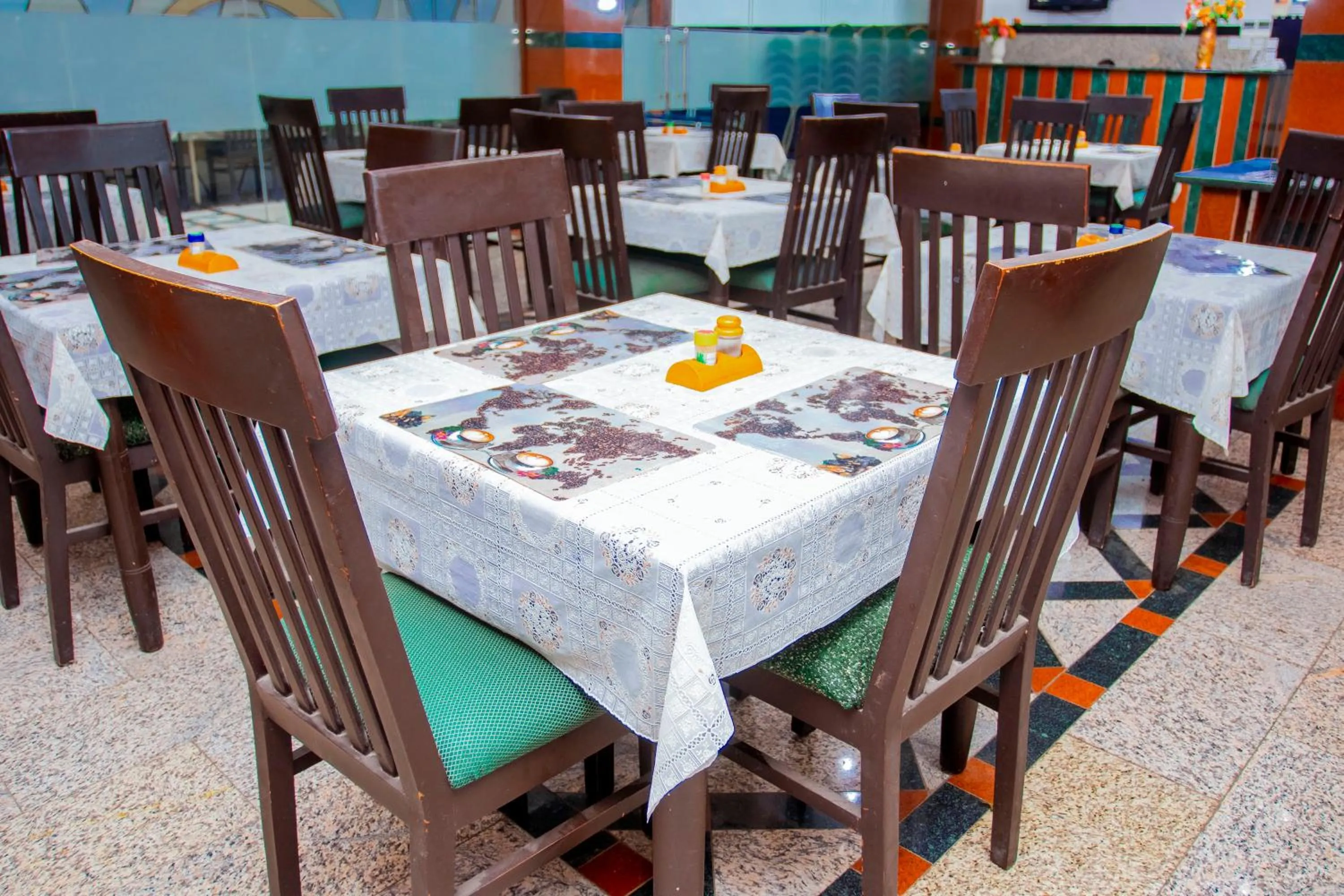 Restaurant/places to eat in Sleep Inn Hotel - Kariakoo