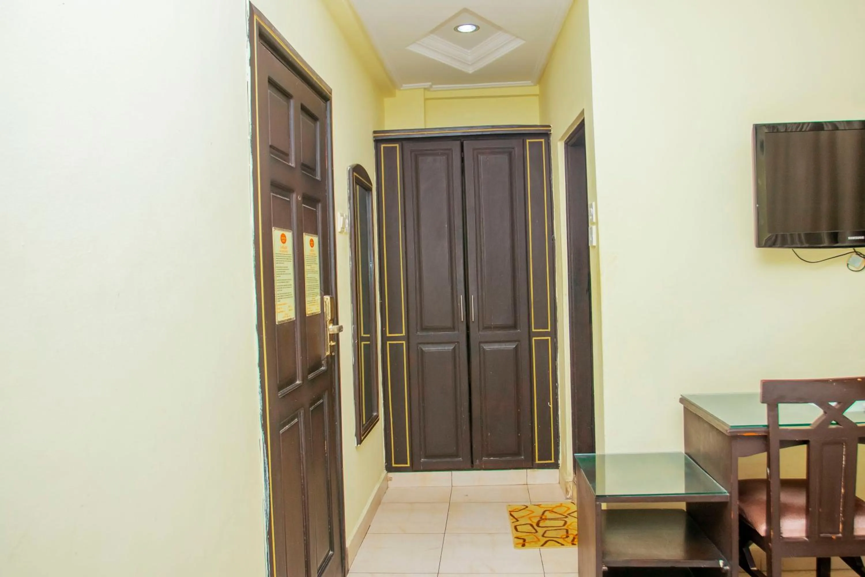 TV and multimedia in Sleep Inn Hotel - Kariakoo