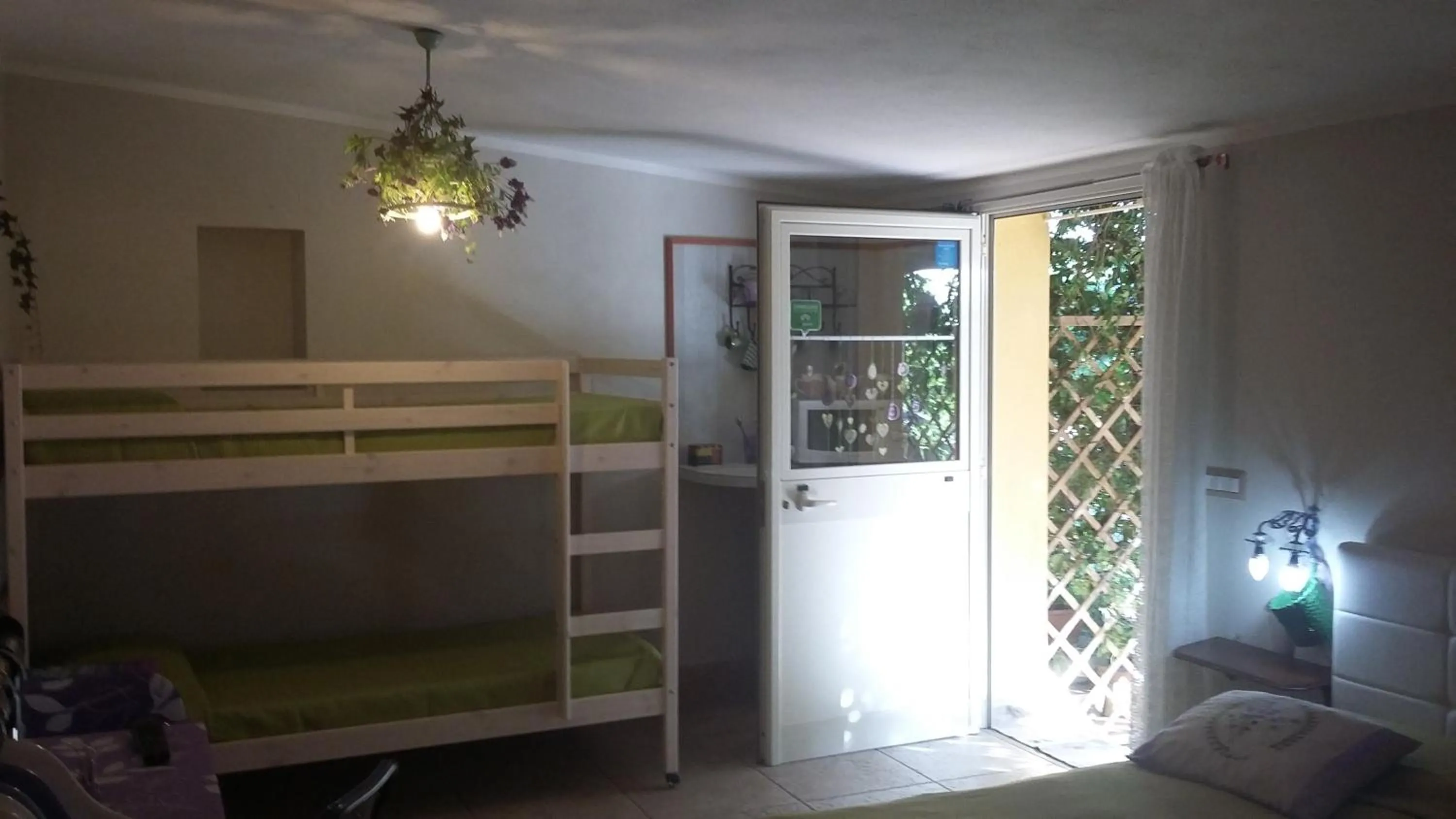 bunk bed, Bed in casa di campagna dal pozzo