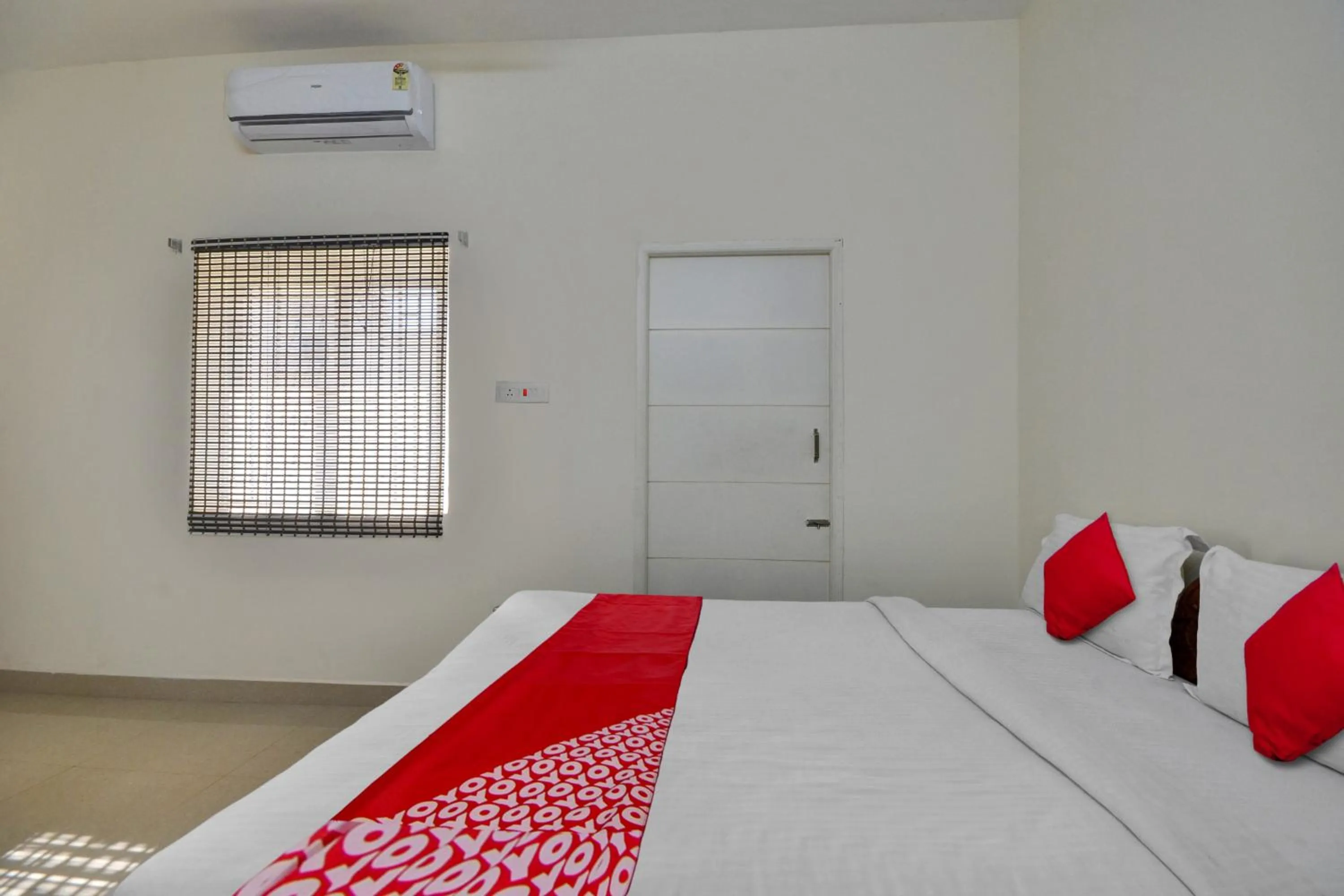 Bedroom, Bed in Hotel O Hotel Snowdrop