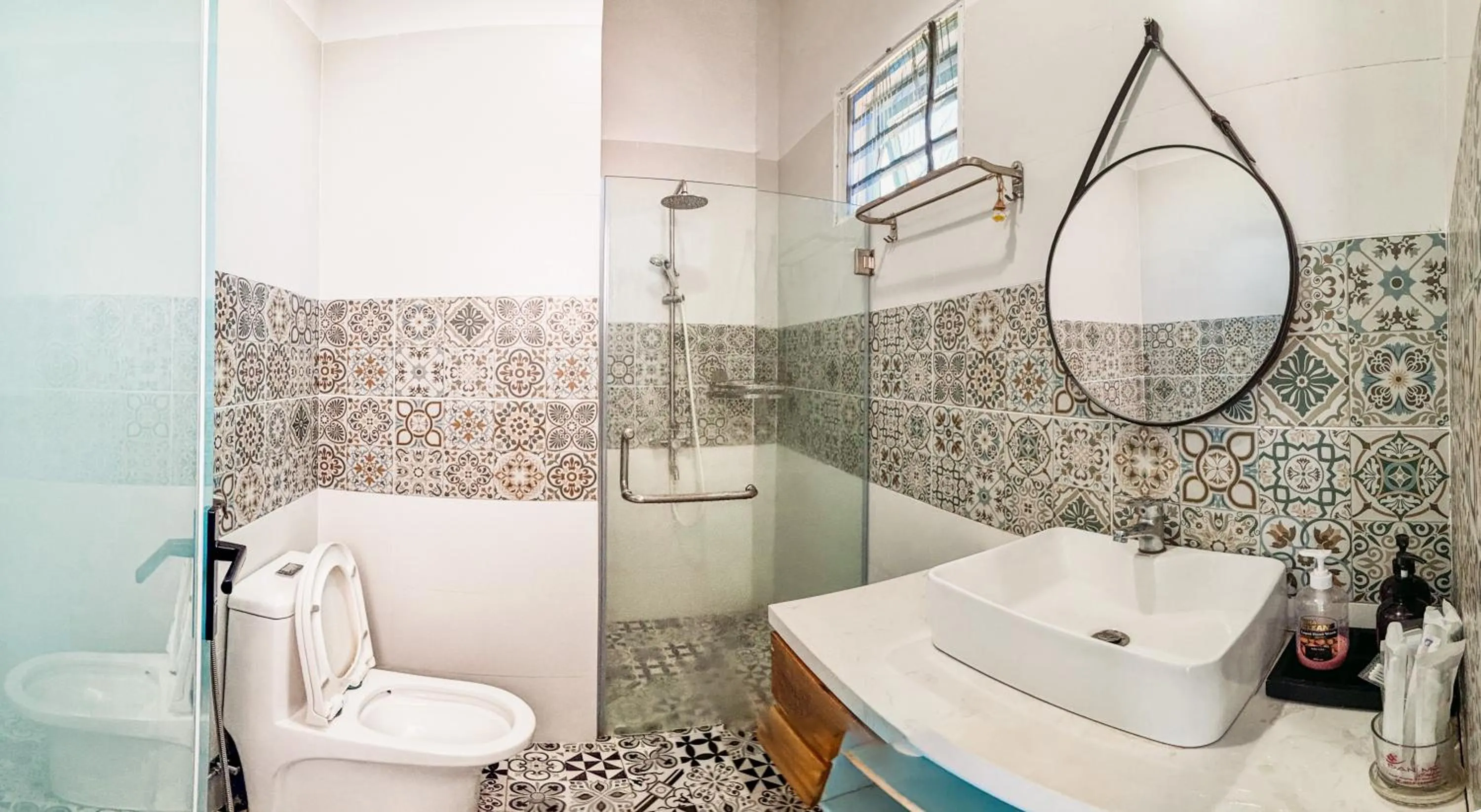 Shower in Santorini Villa Cam Ranh