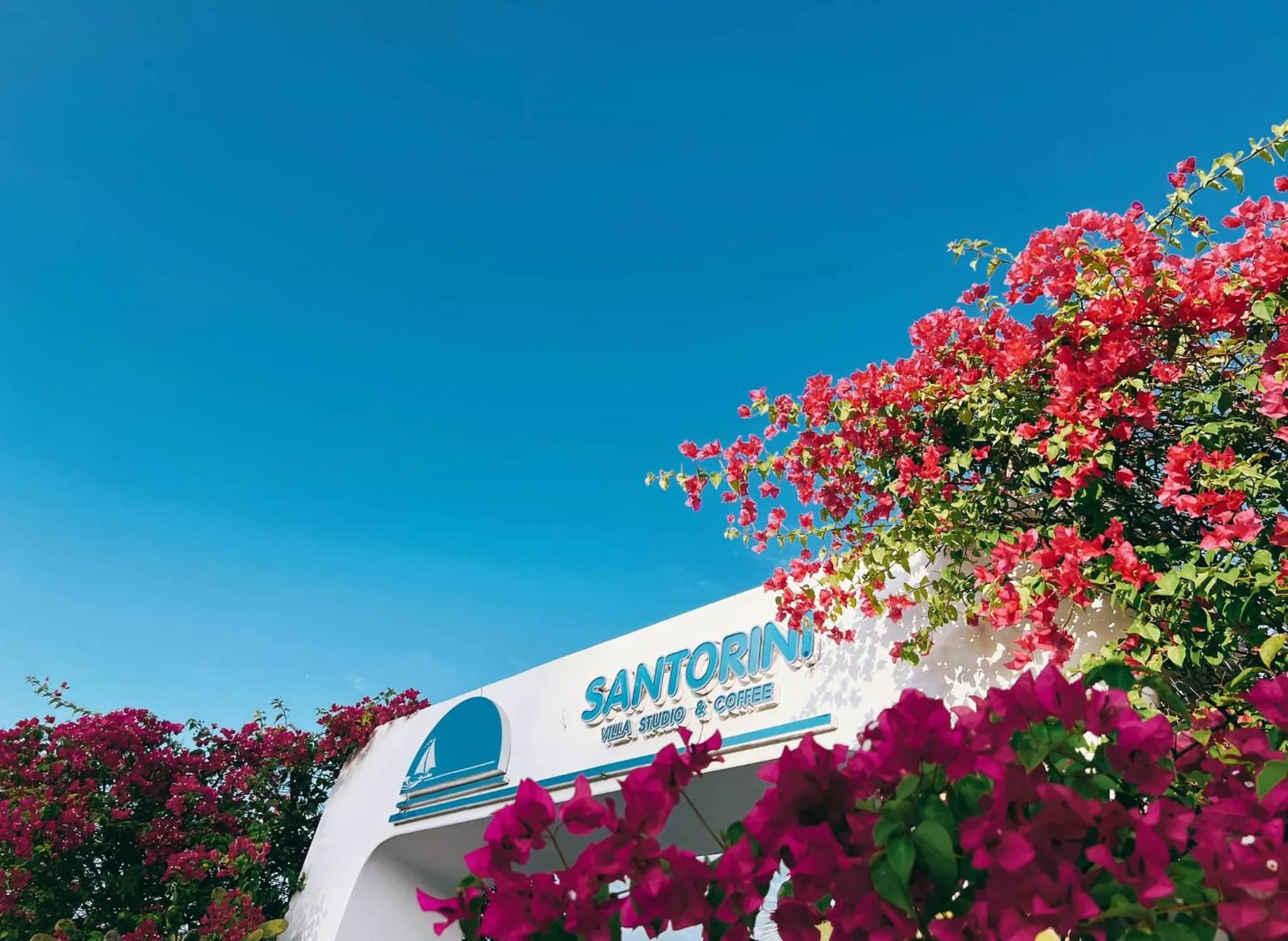 Facade/entrance in Santorini Villa Cam Ranh