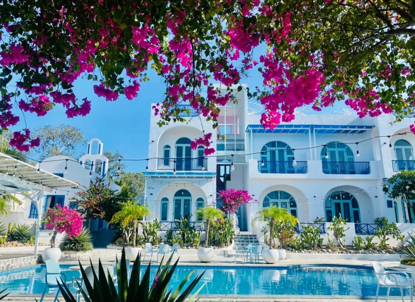 Property building in Santorini Villa Cam Ranh