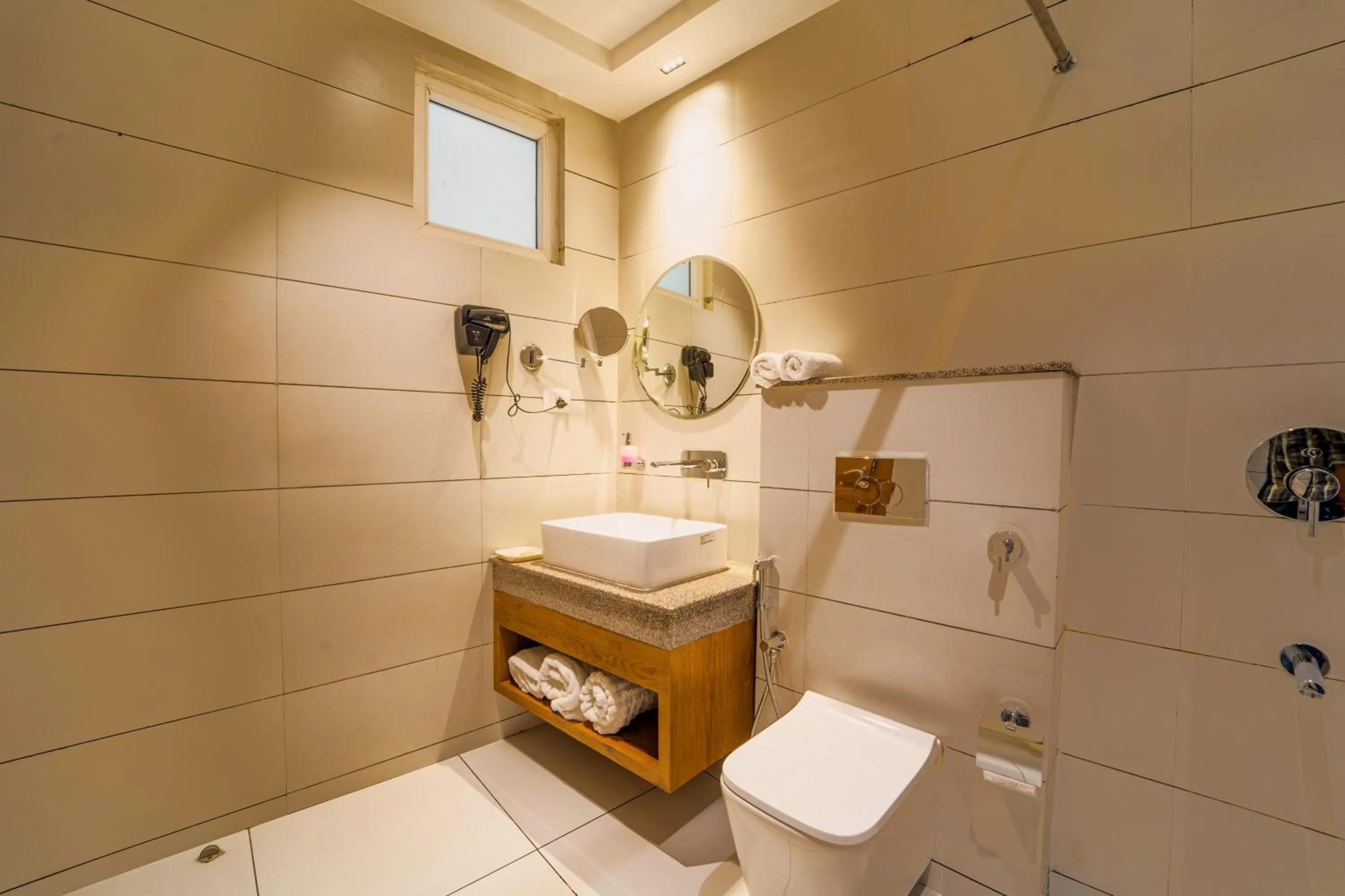 Shower in Hotel The Grand Dewan