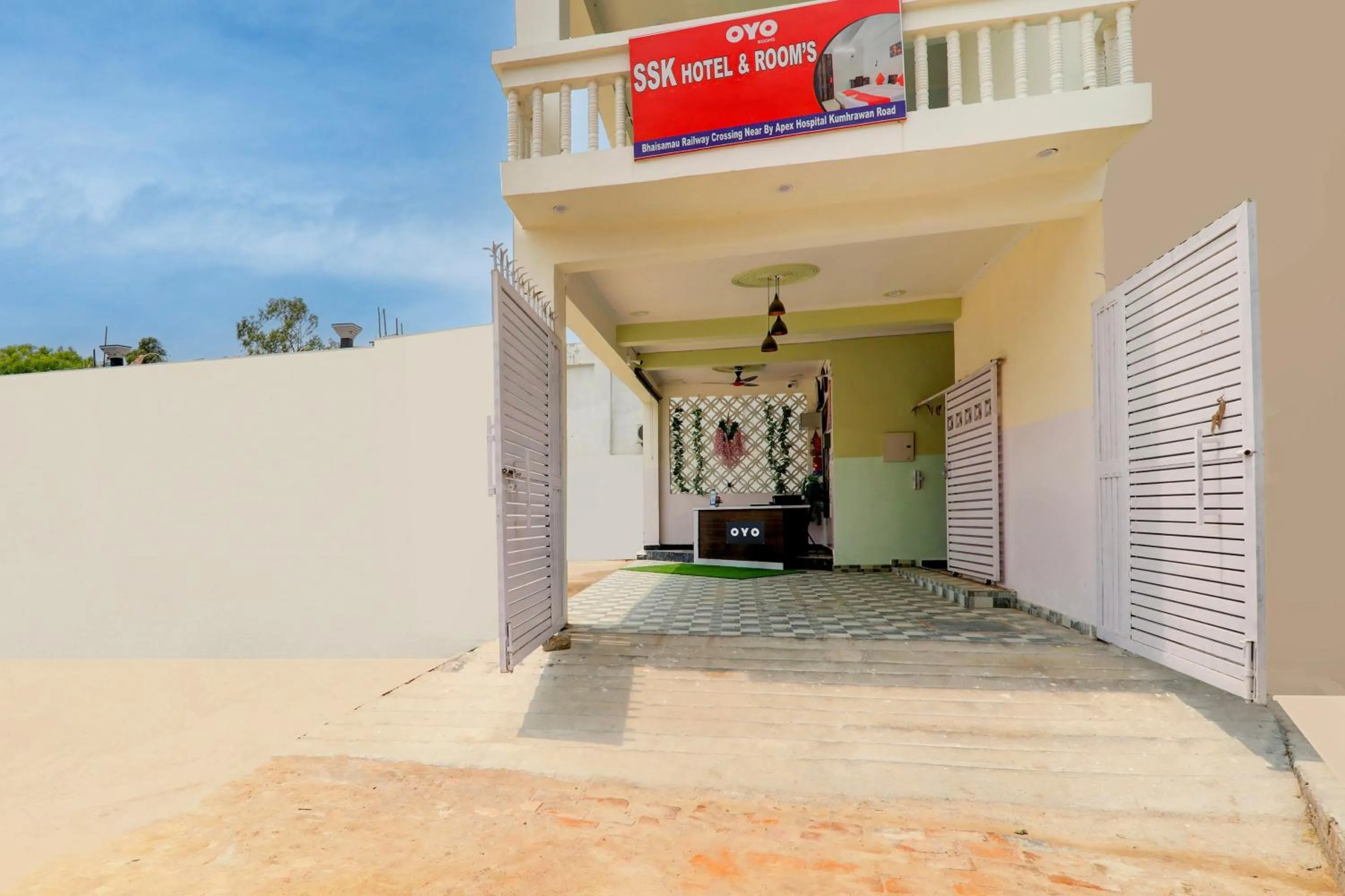 Facade/entrance in Super Hotel O SSK Hotel