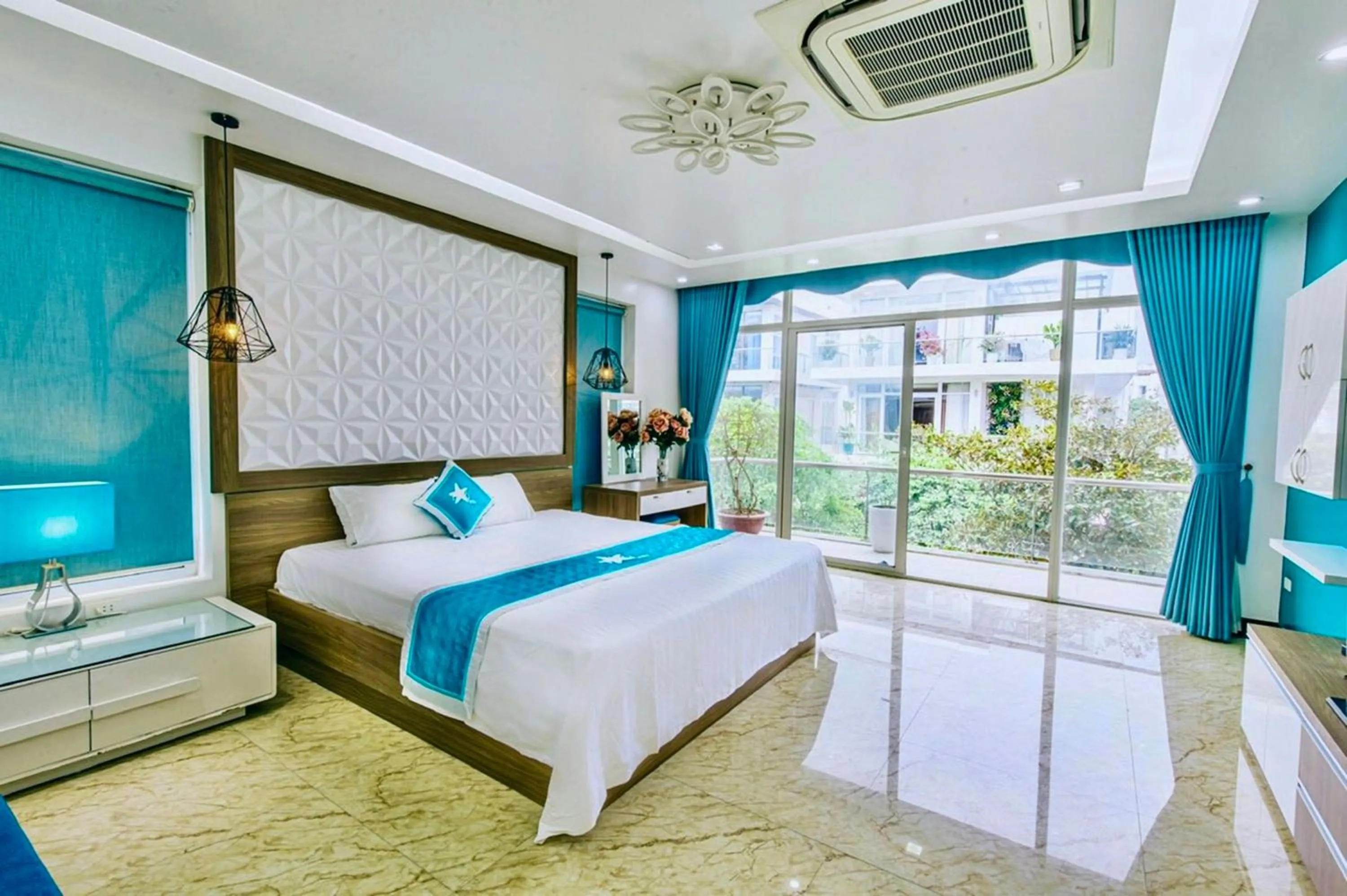 King Room with Pool View in Sea Villa FLC Sầm Sơn - Villa SB-NT