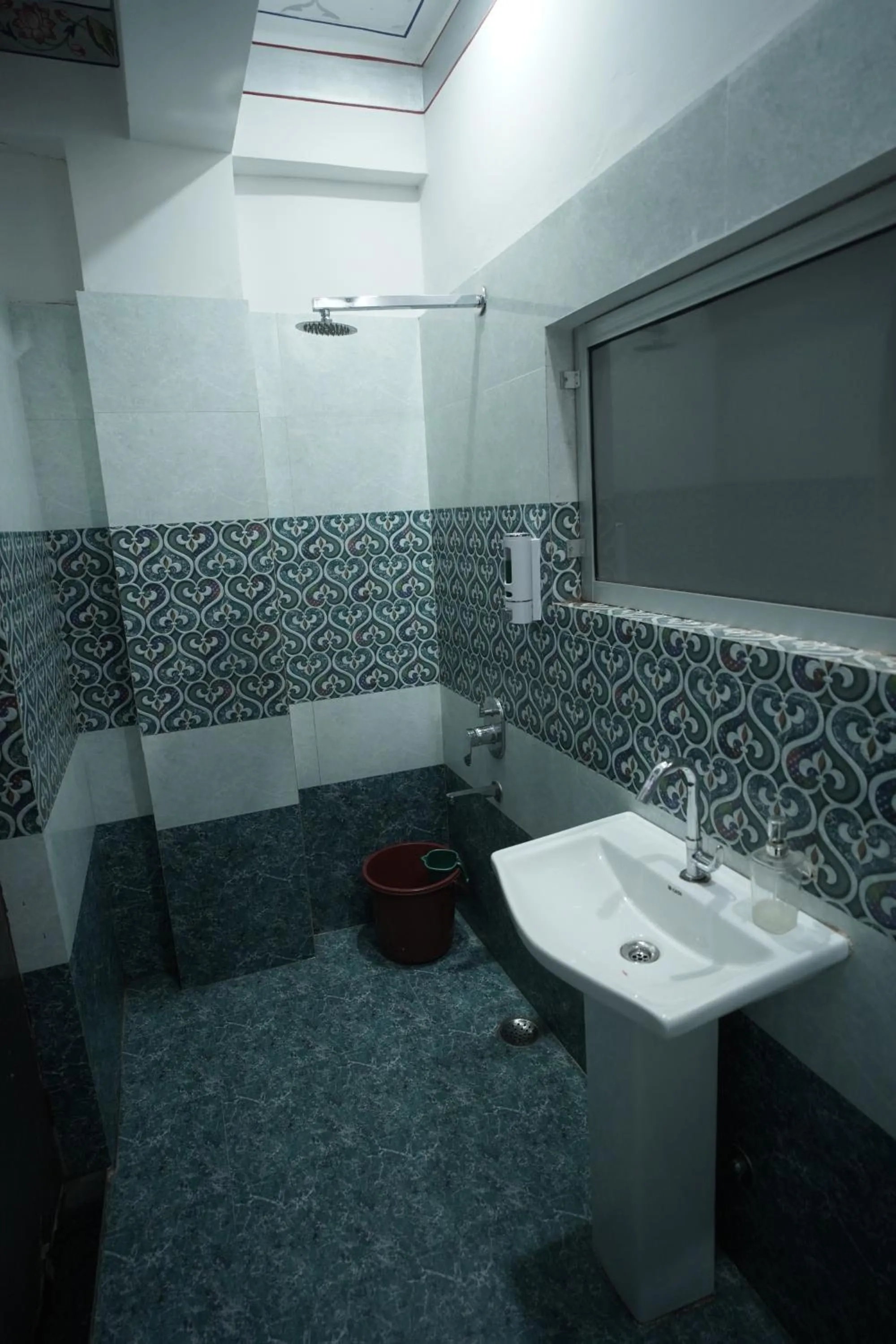 Shower in Hostel Funky Bunky