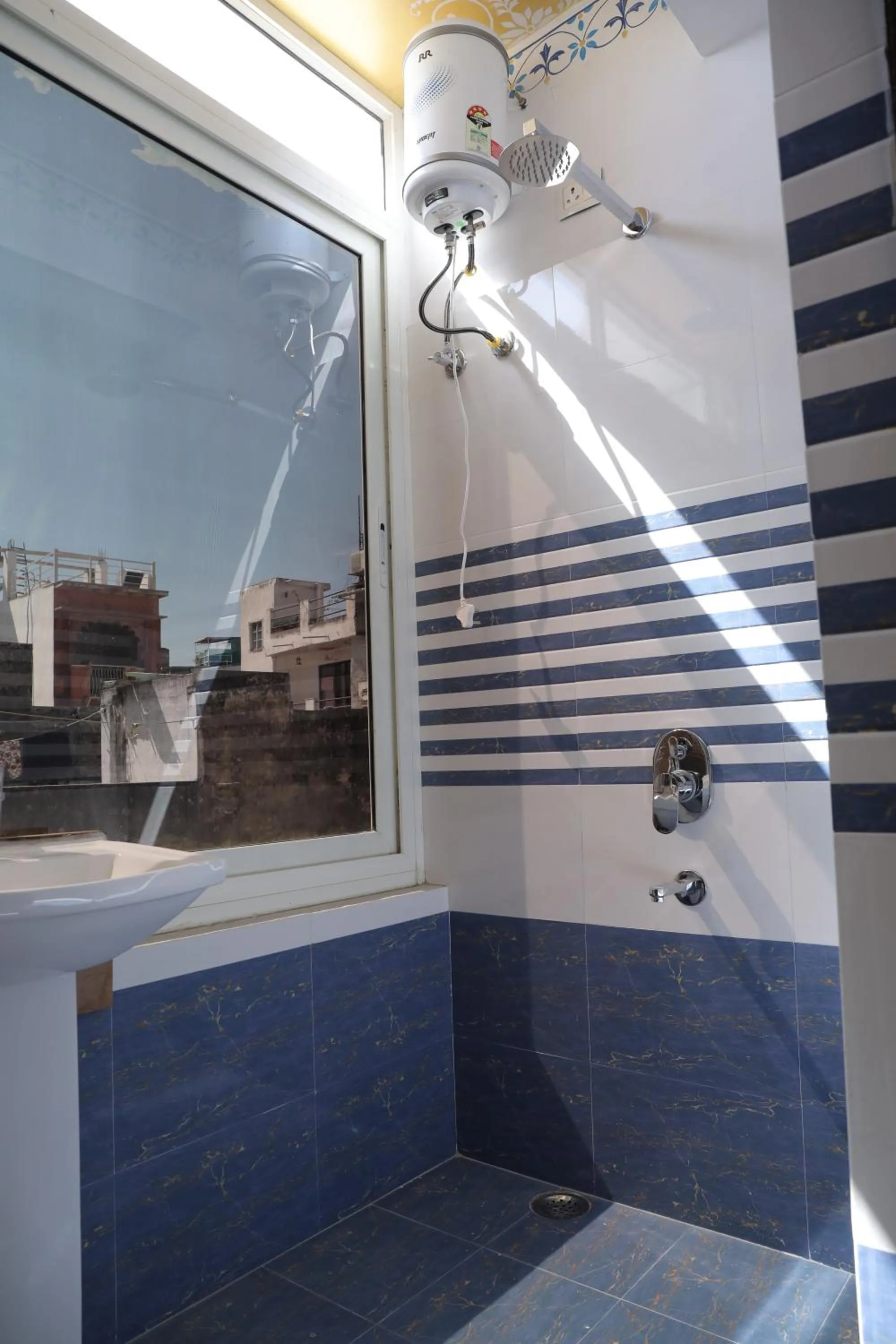 Shower in Hostel Funky Bunky