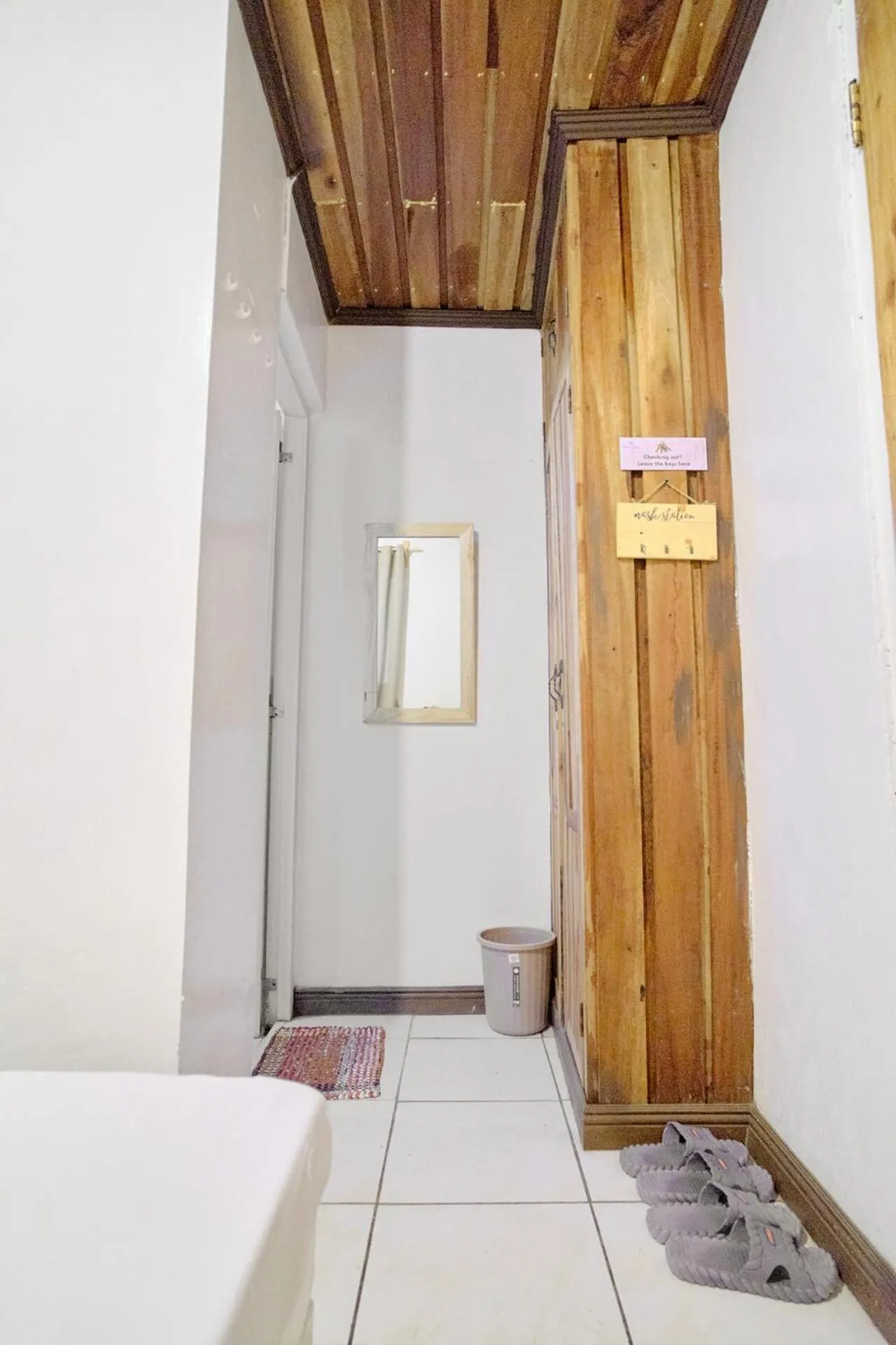 Bed in Pallet Homes - Ledesco