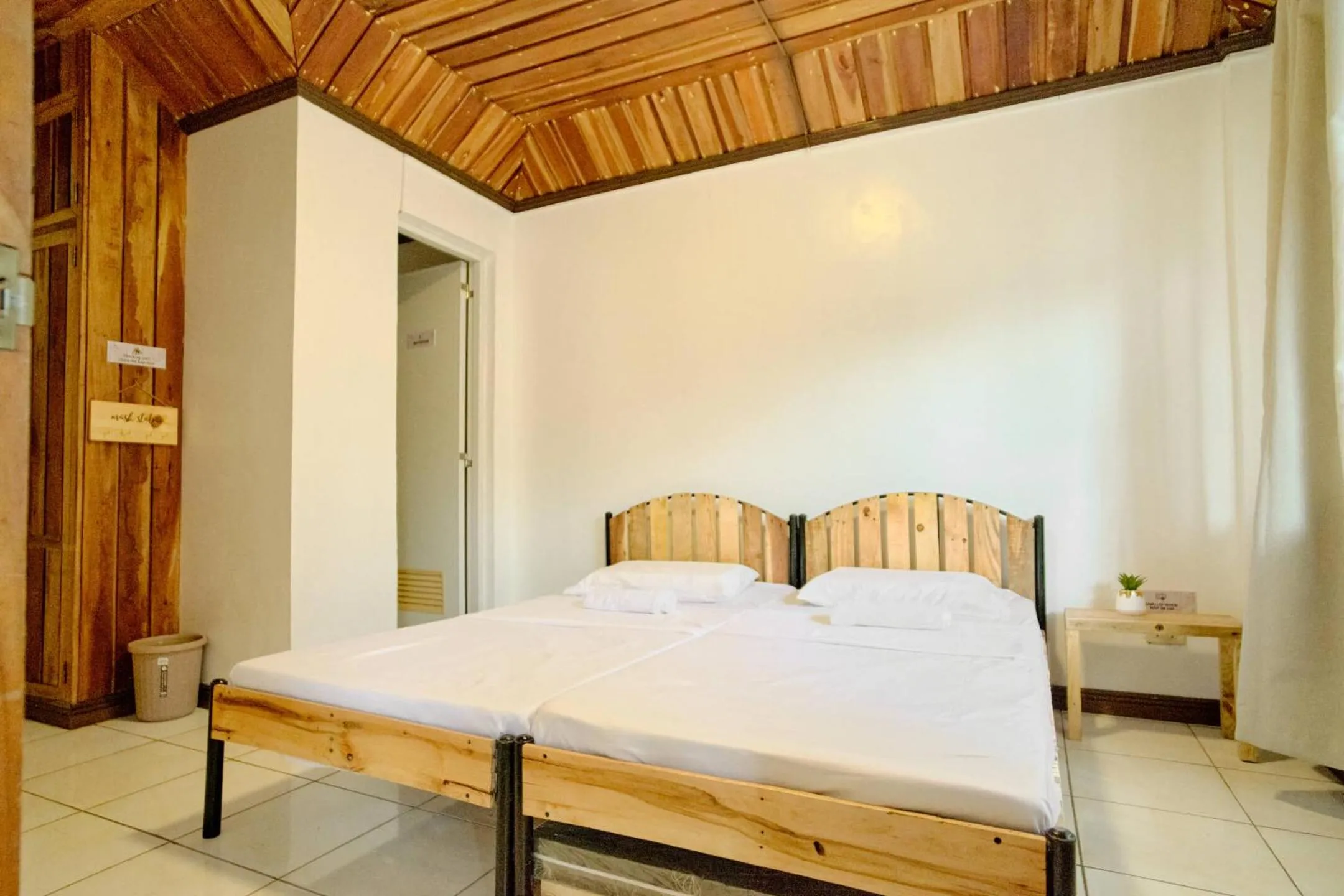 Bed in Pallet Homes - Ledesco