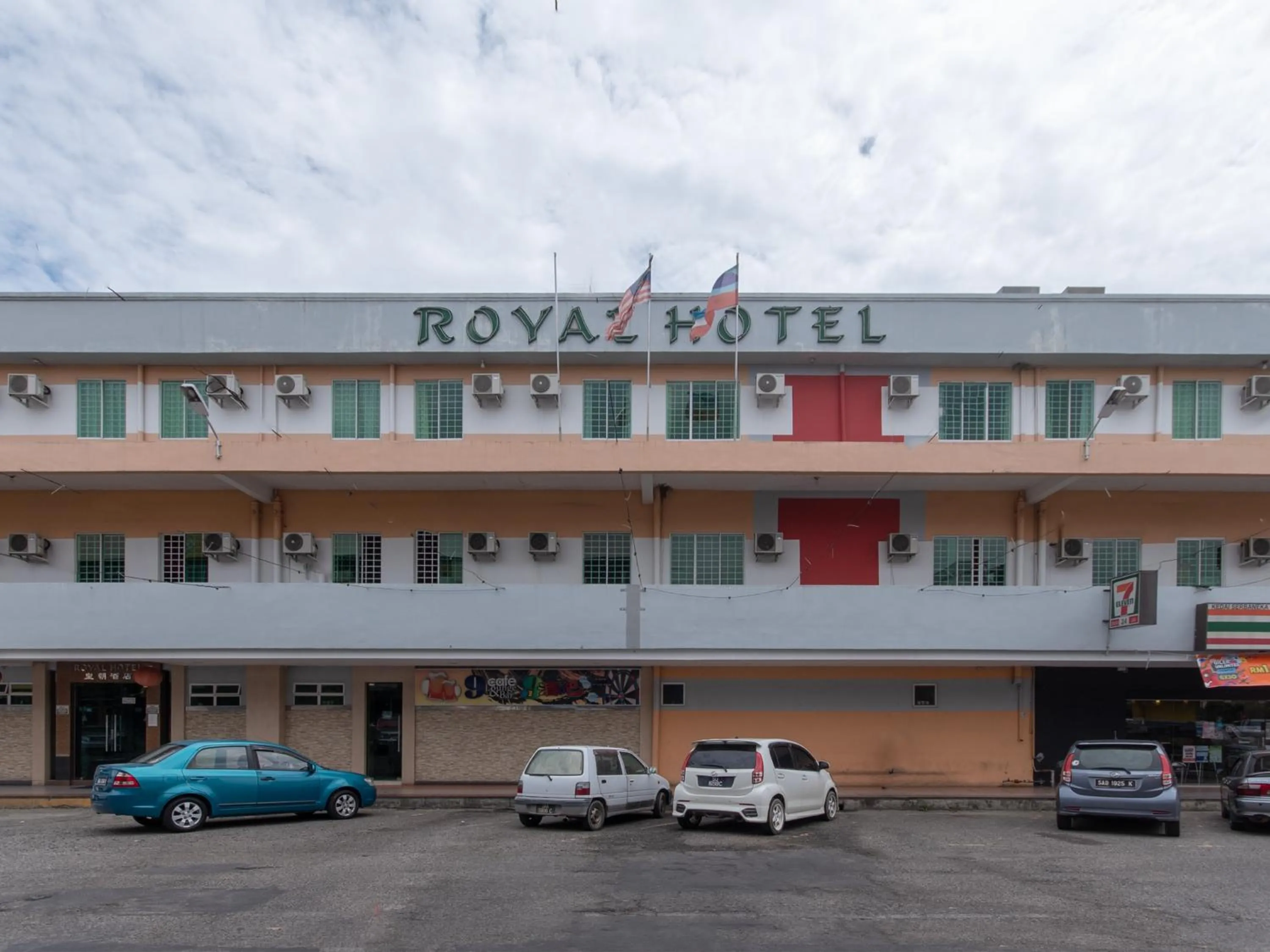 Royal Hotel