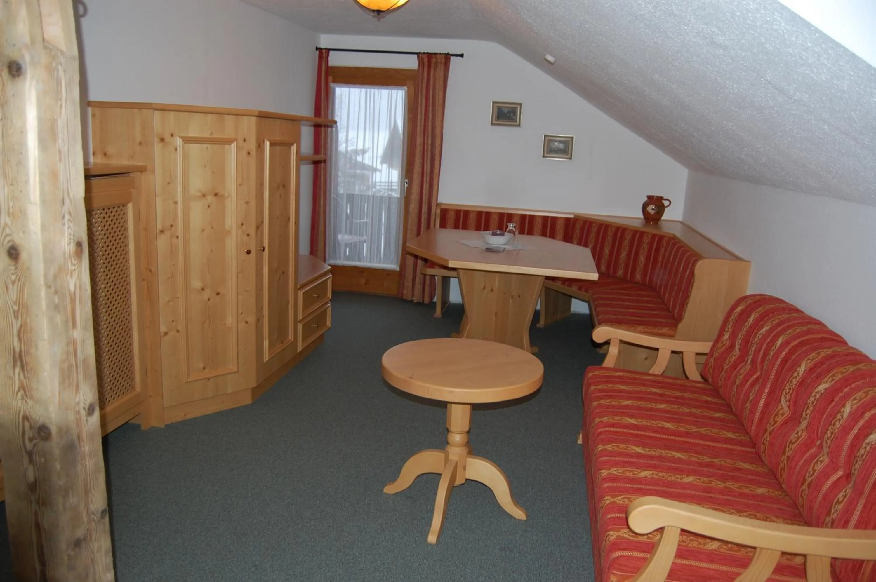 Photo of the whole room in Gasthaus Aiplspitz