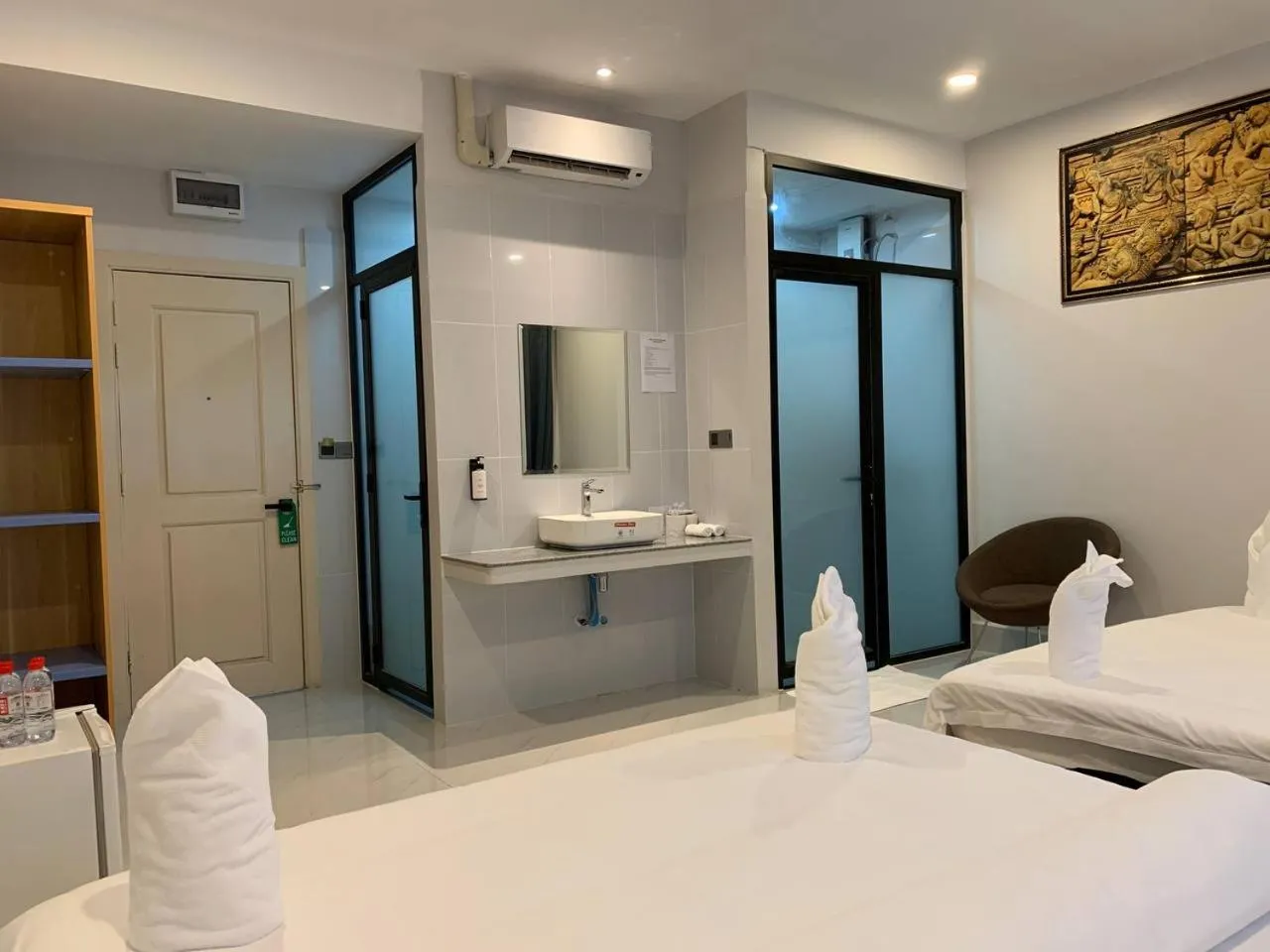 Bedroom, Bed in Nico’s Hotel and SkyBar