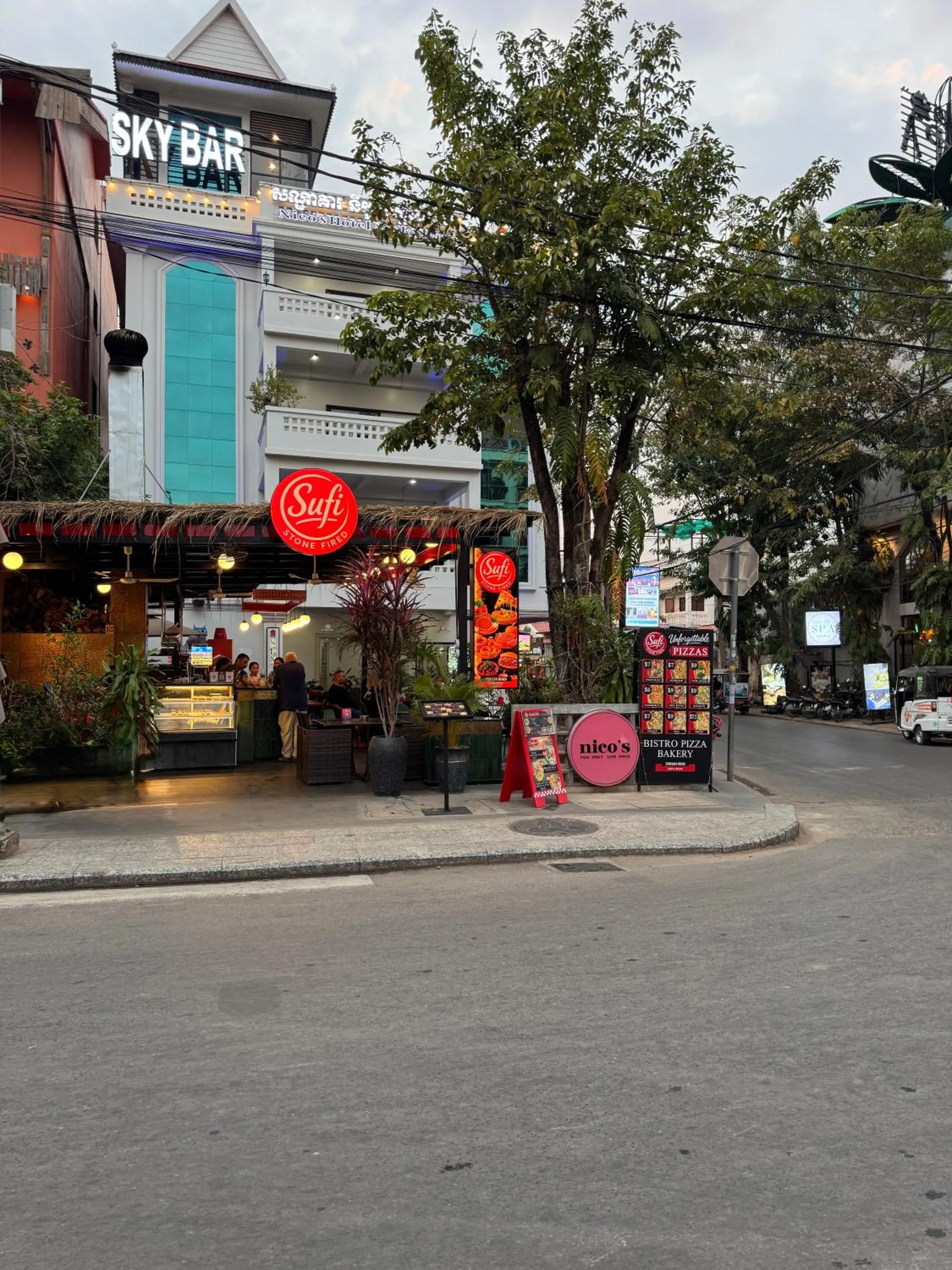 Restaurant/places to eat in Nico’s Hotel and SkyBar