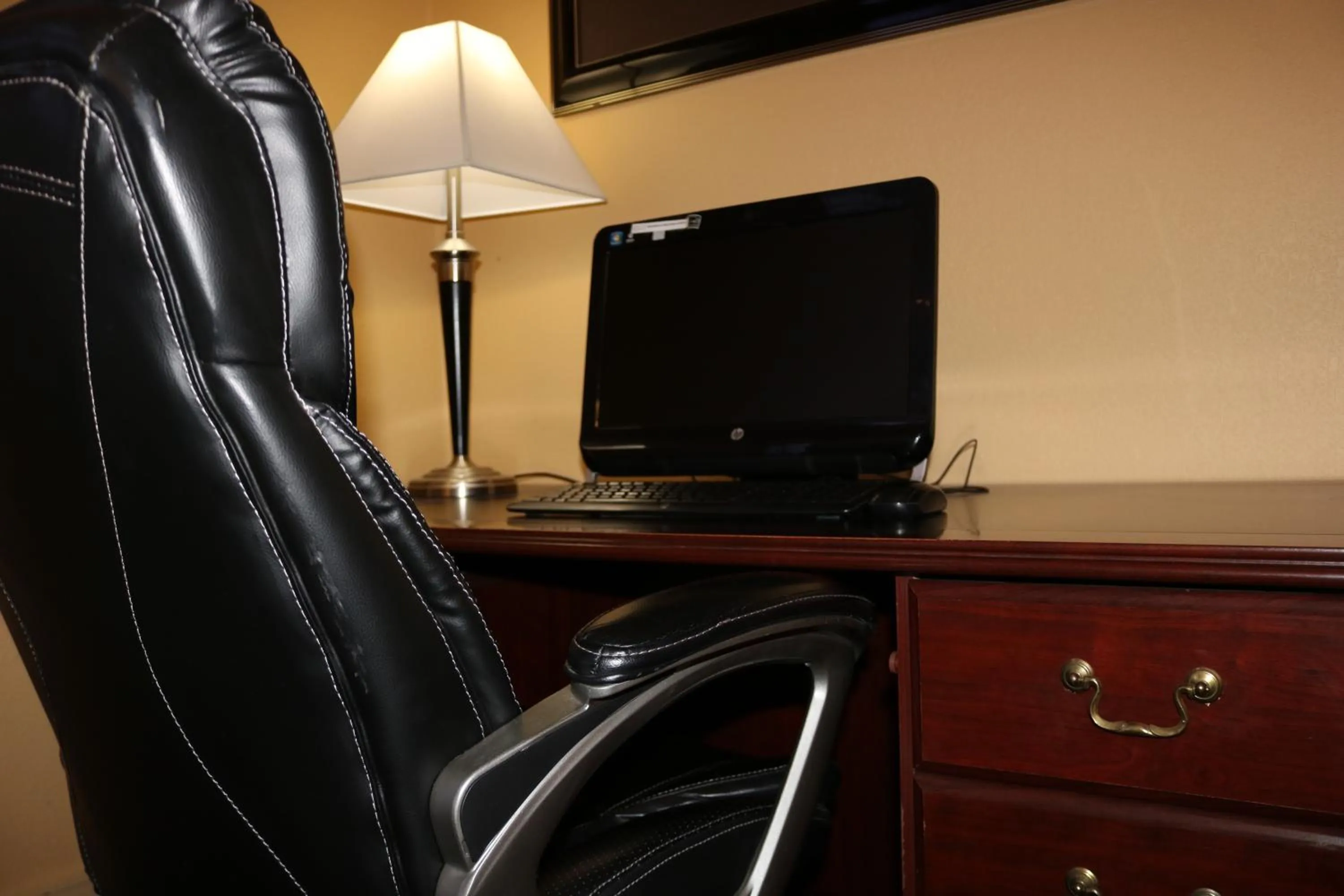 Business facilities in Super 8 by Wyndham La Crosse