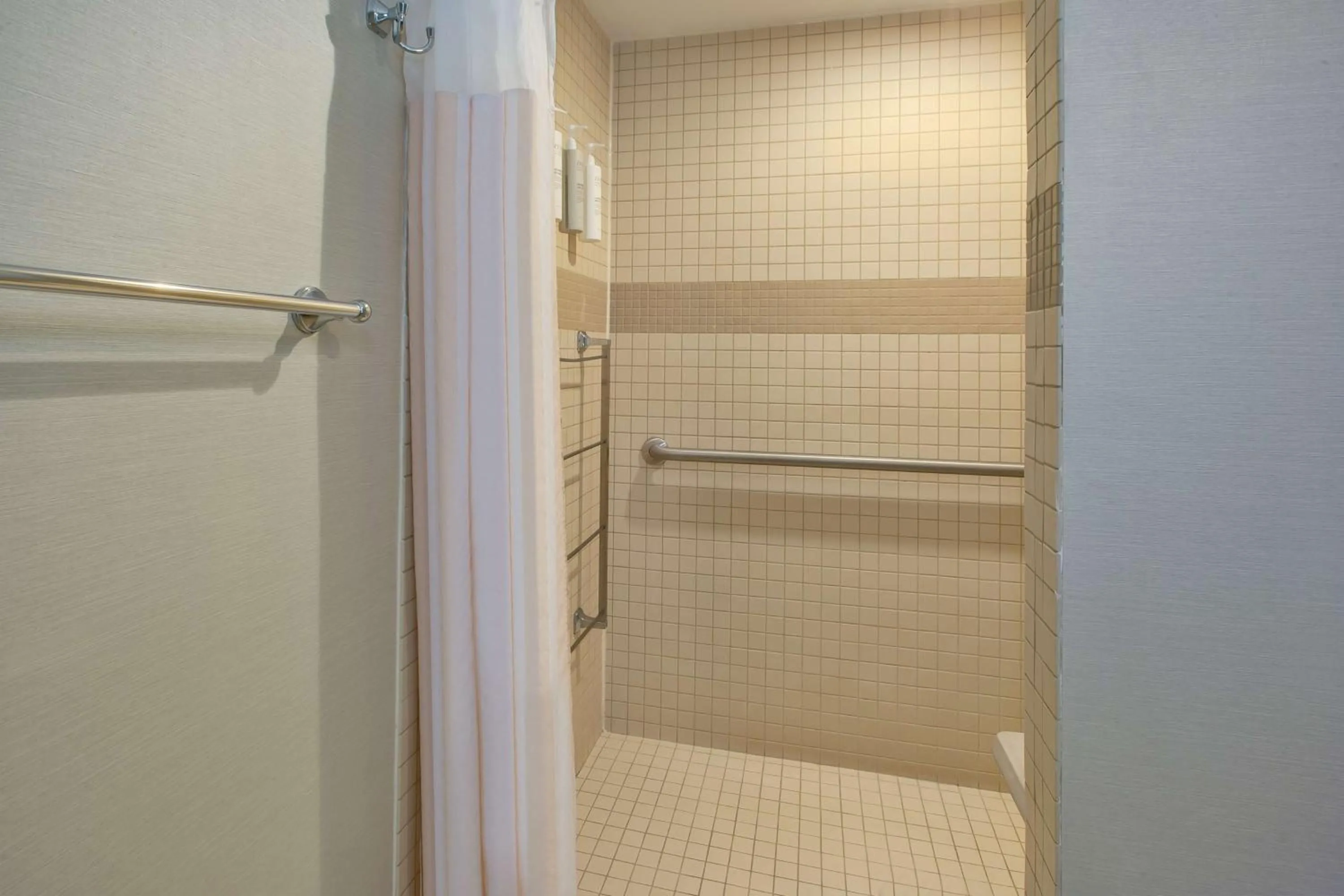 Bathroom in Hilton Garden Inn Virginia Beach Oceanfront