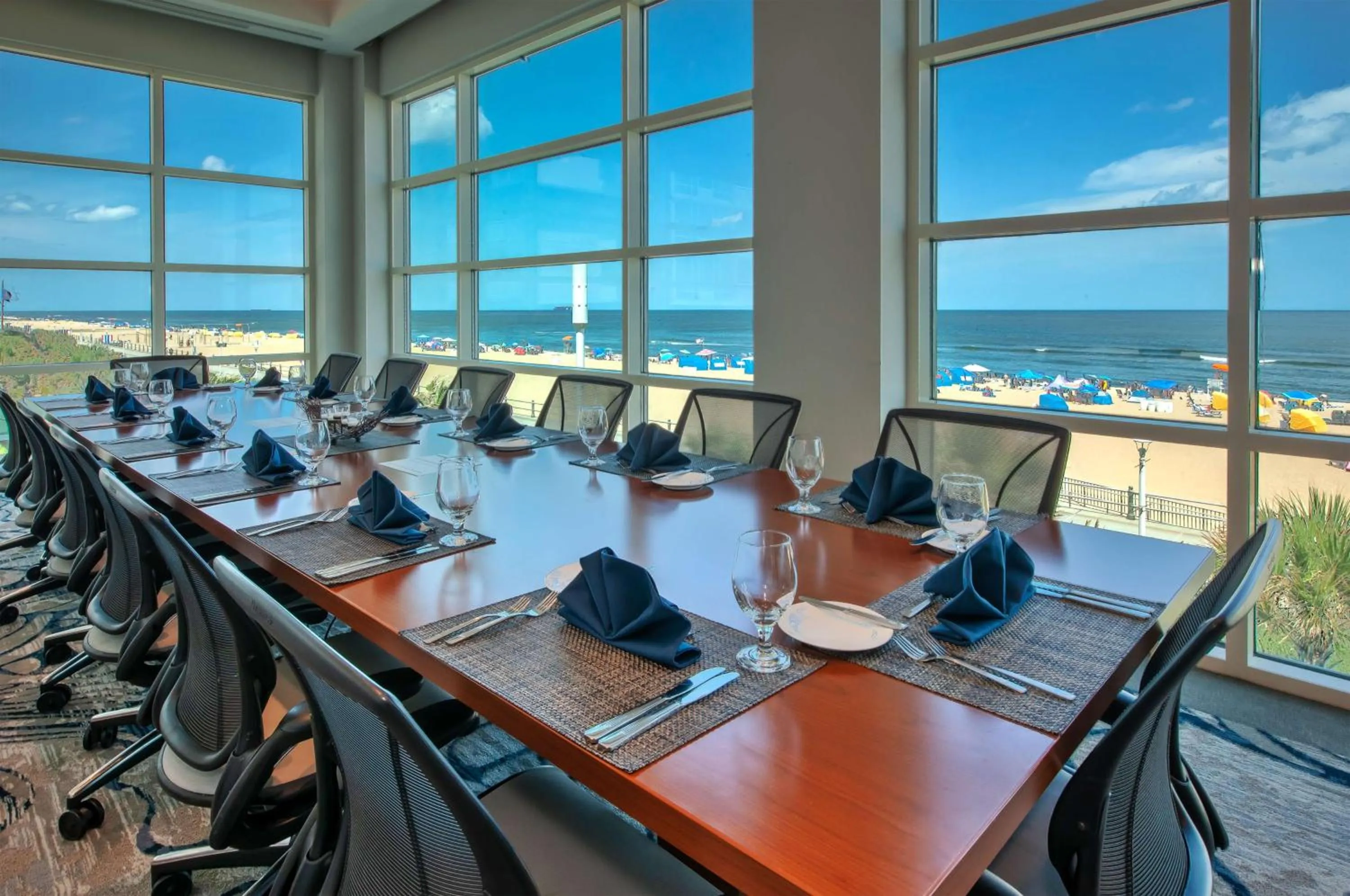 Meeting/conference room in Hilton Garden Inn Virginia Beach Oceanfront