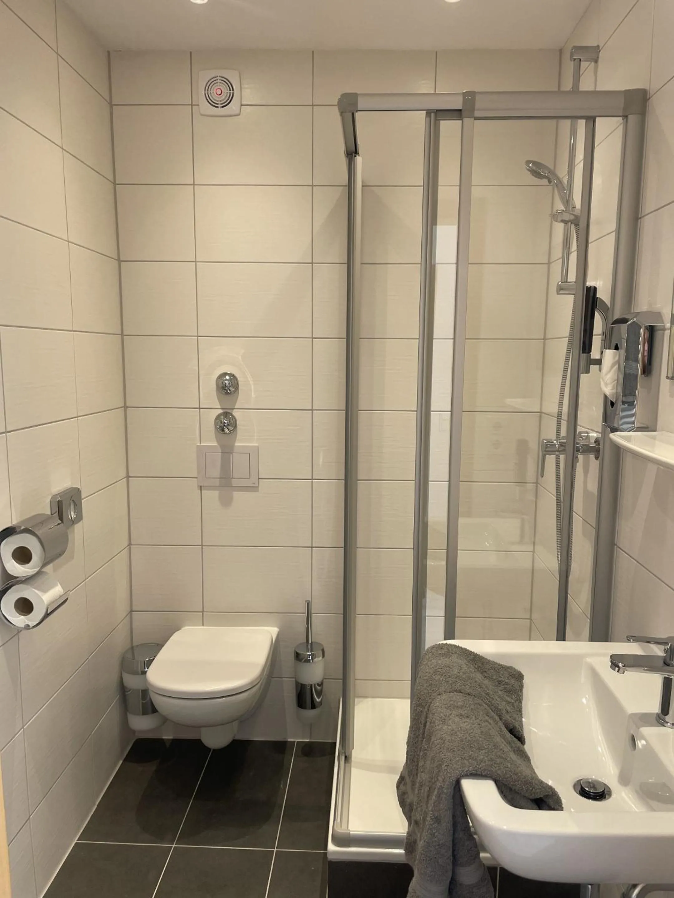 Bathroom in Brauhaus Hotel Ruetershoff