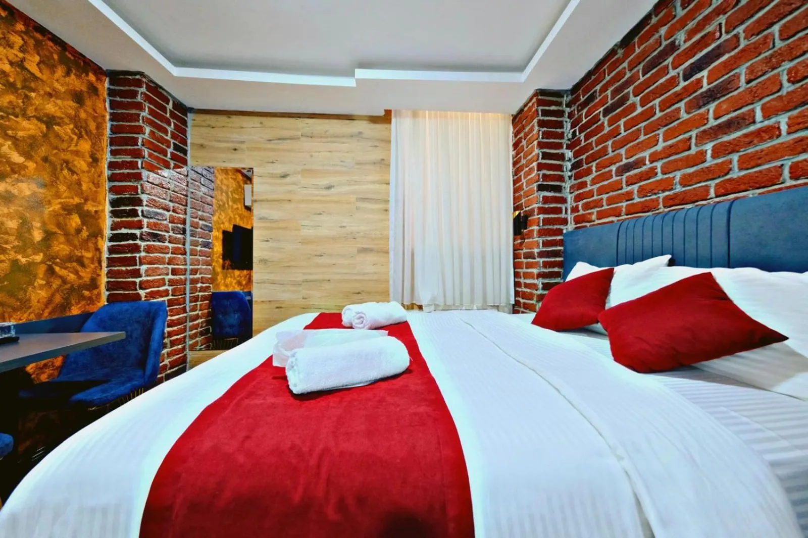 Bed in Yellow Mansion