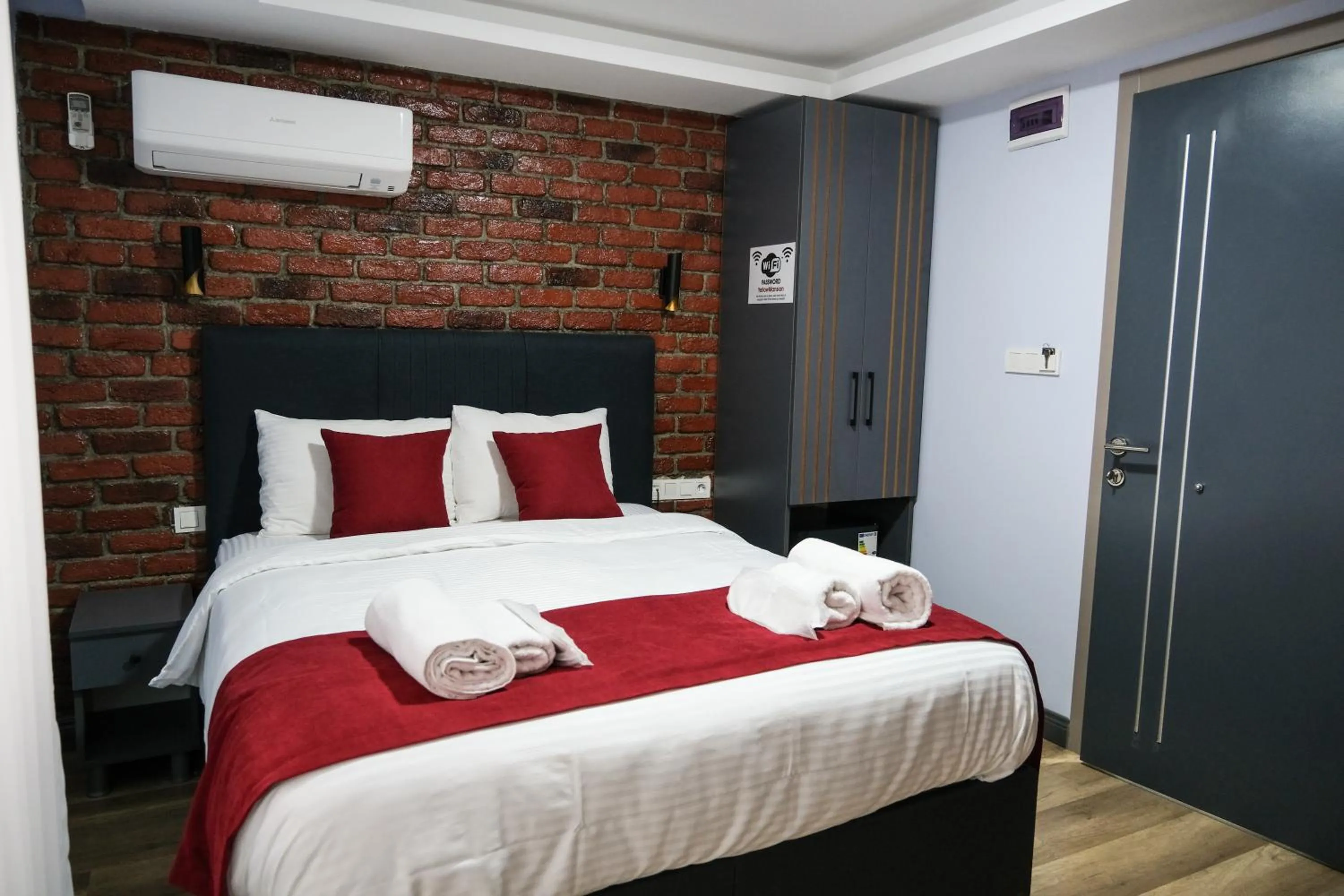 Bedroom, Bed in Yellow Mansion