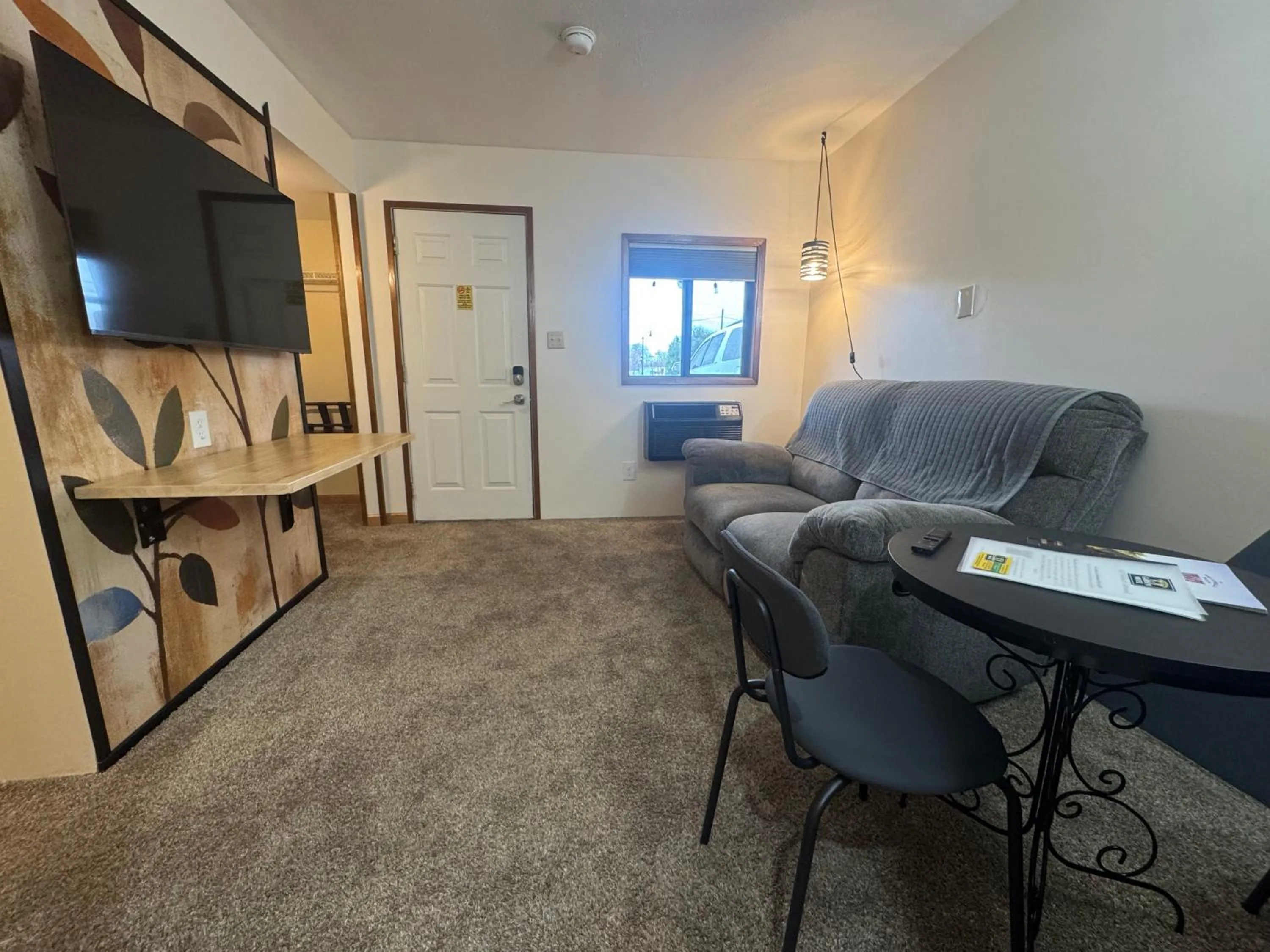 TV and multimedia in Walla Walla Garden Motel