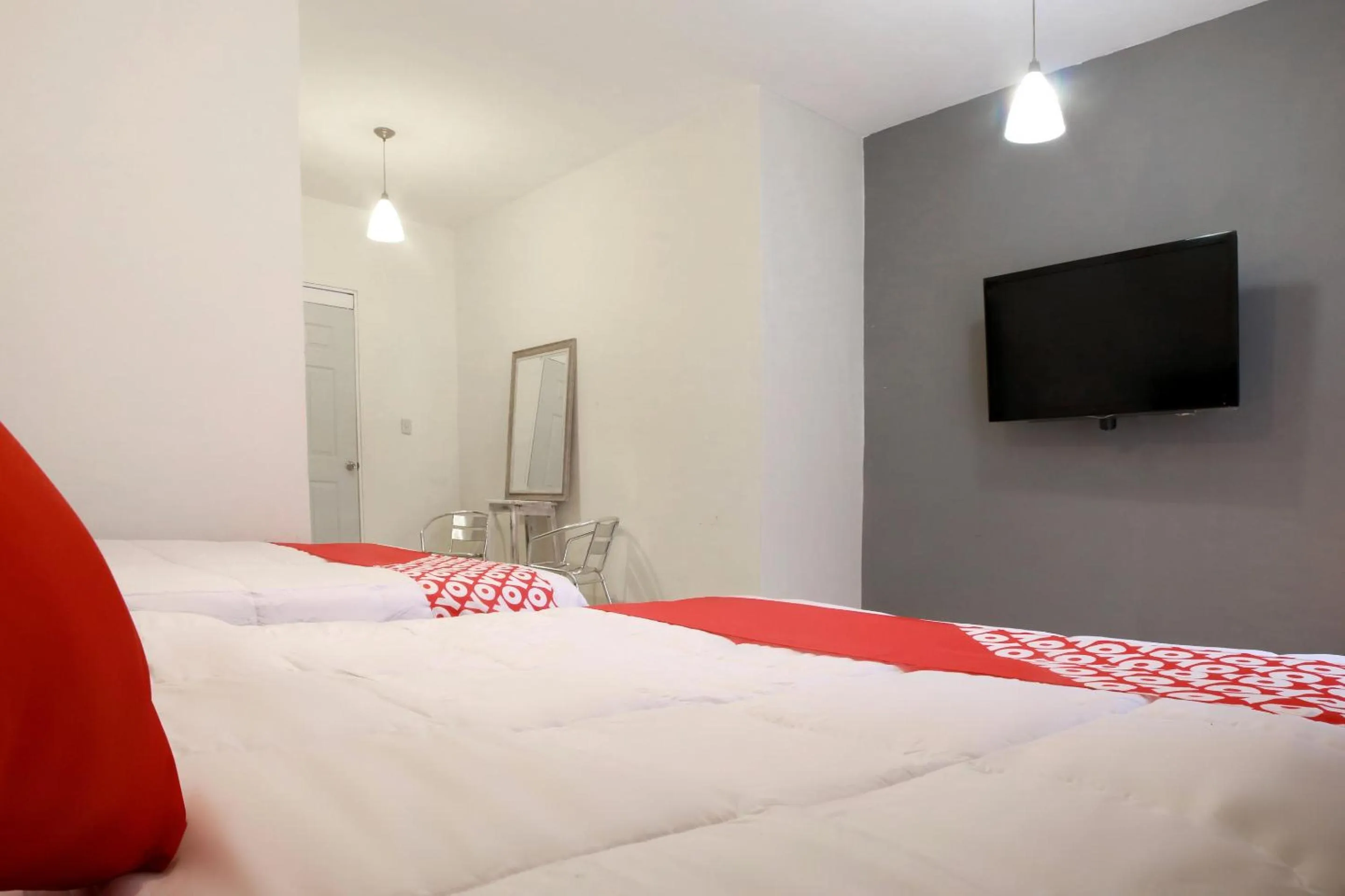 Bedroom, TV/Entertainment Center in OYO Hotel Maria Otilia Falla, Papantla