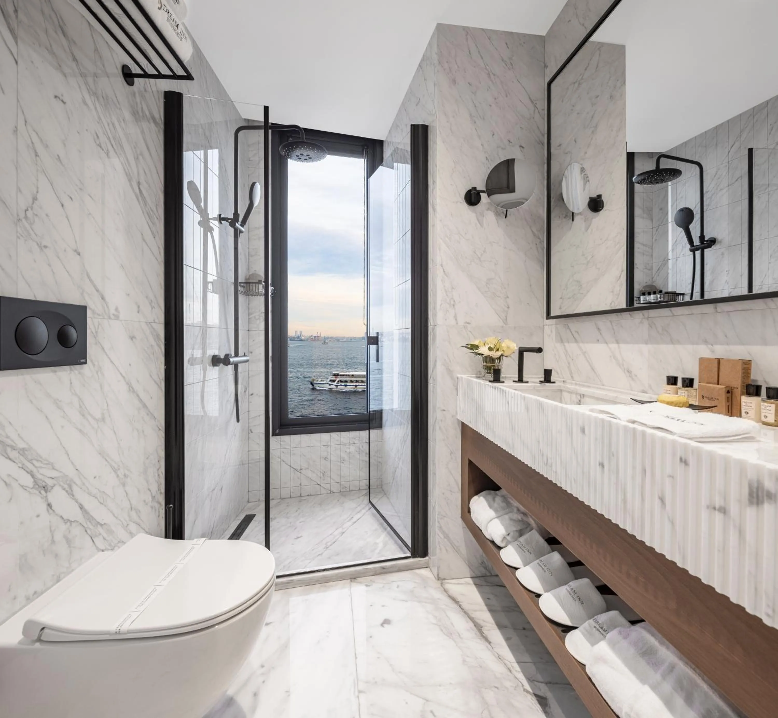 Bathroom in Dream Inn Karaköy Bosphorus